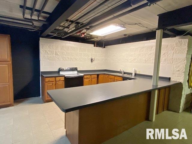 28176 226th Street, Le Claire, Iowa image 43