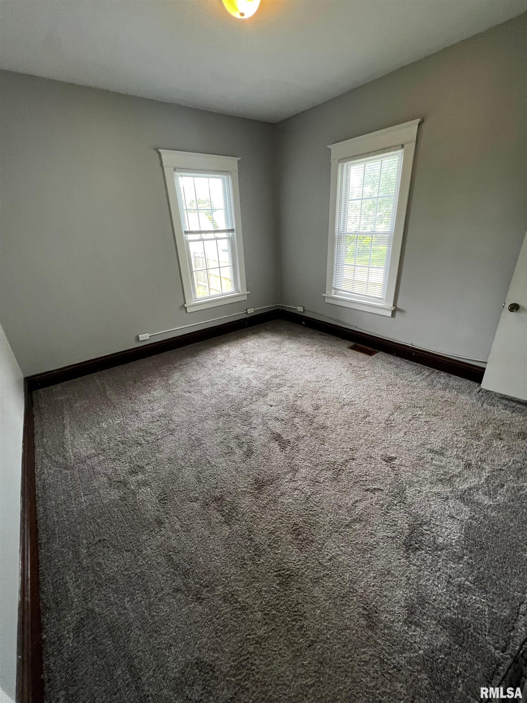 243 44th Street, Moline, Illinois image 3