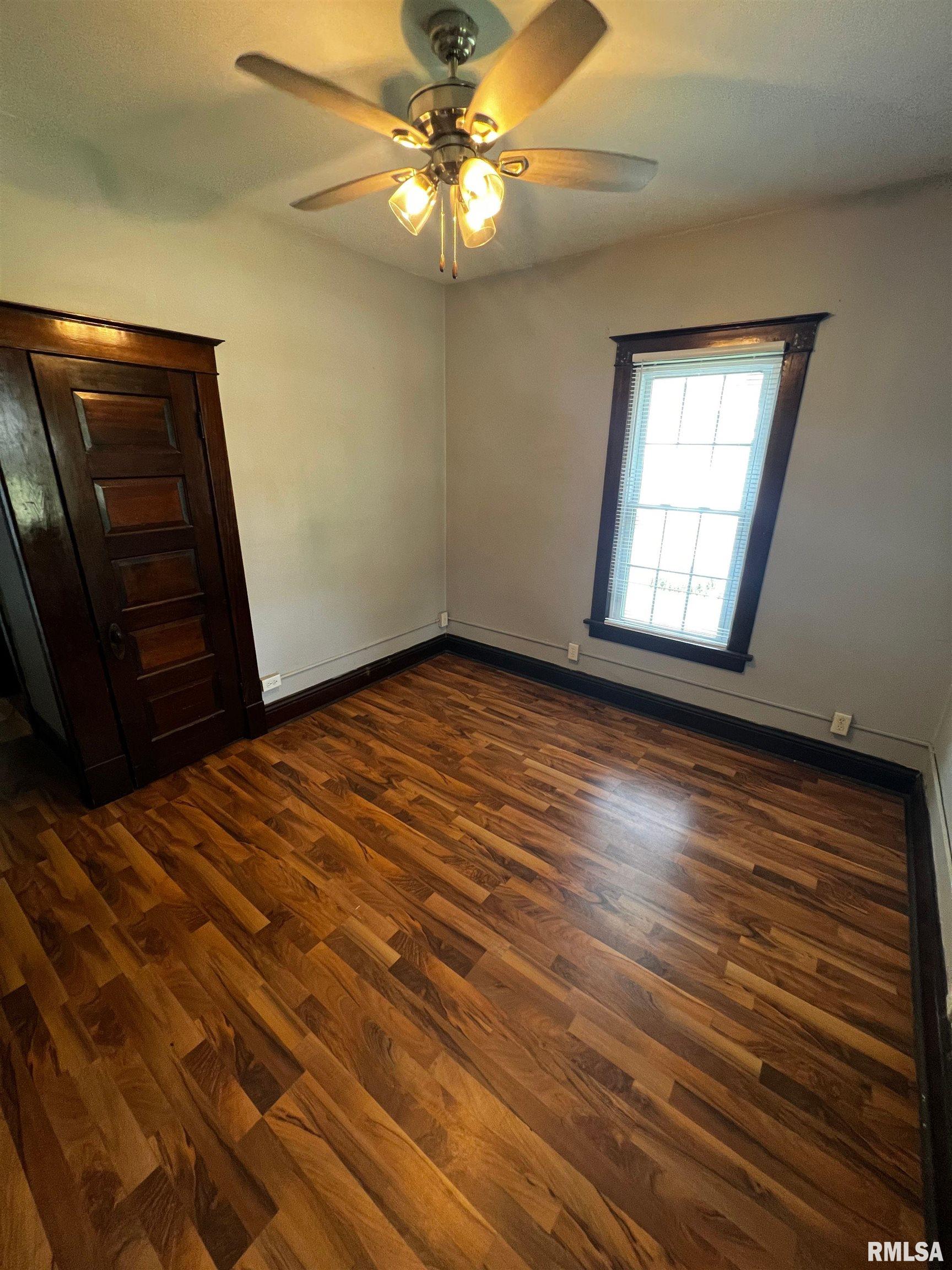243 44th Street, Moline, Illinois image 9