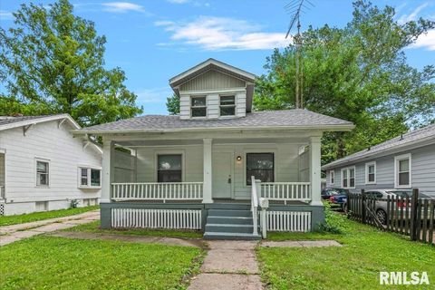 Homes For Sale - 2516 S 10th Street<br/> Springfield, IL 62703