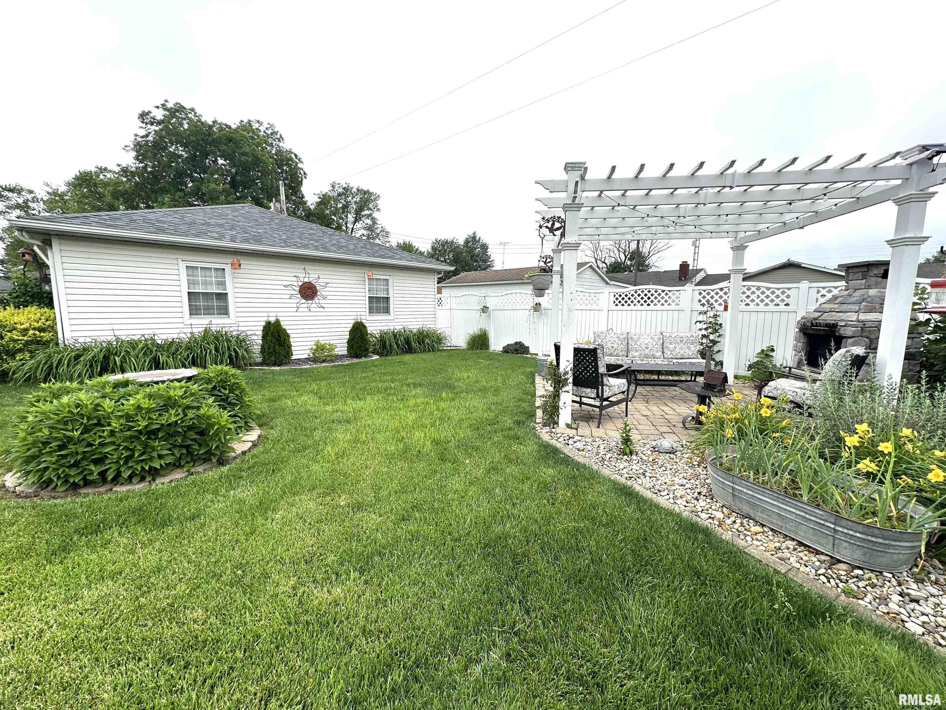 118 W 5th Street, Hoffman, Illinois image 6