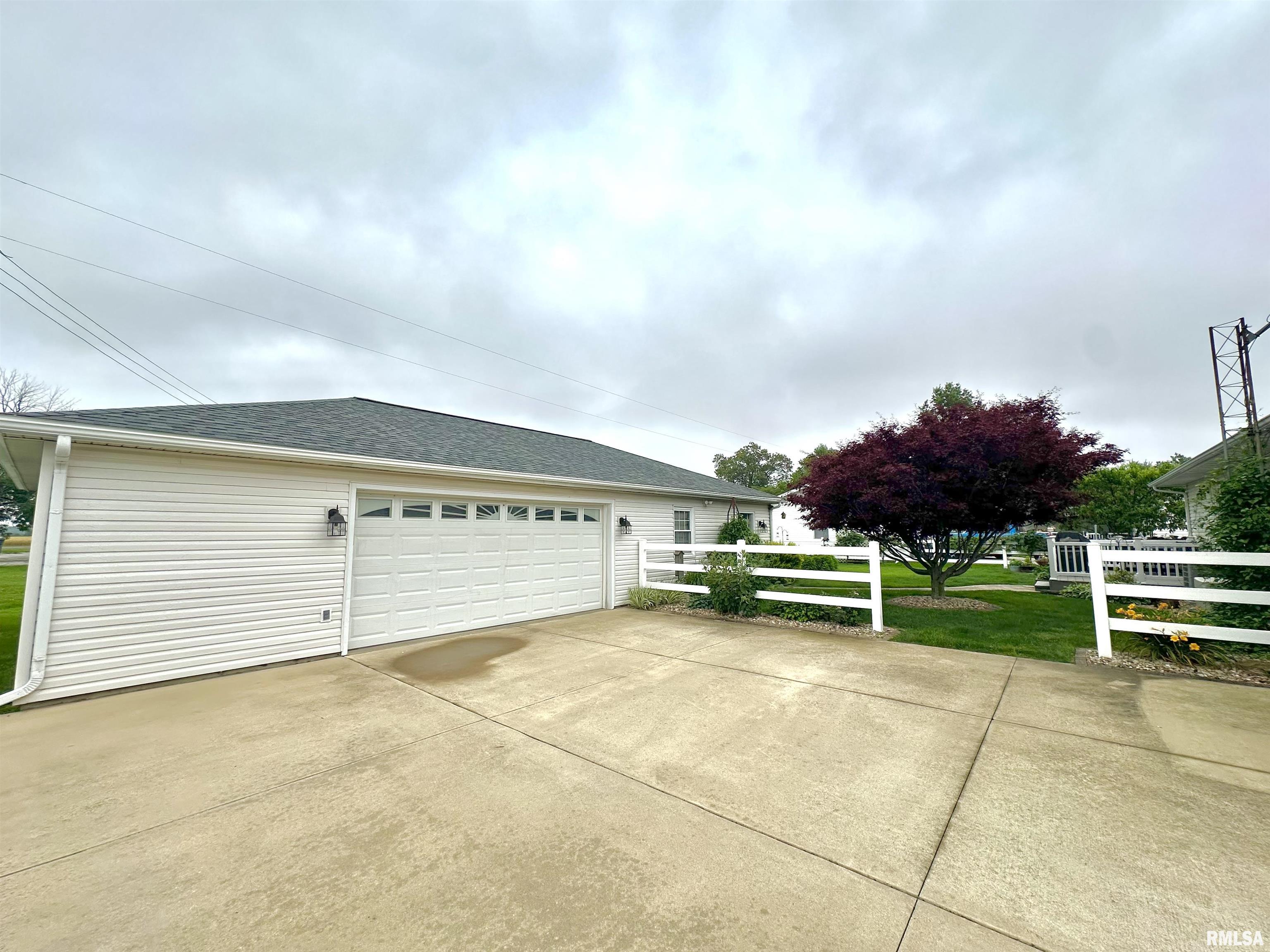 118 W 5th Street, Hoffman, Illinois image 4