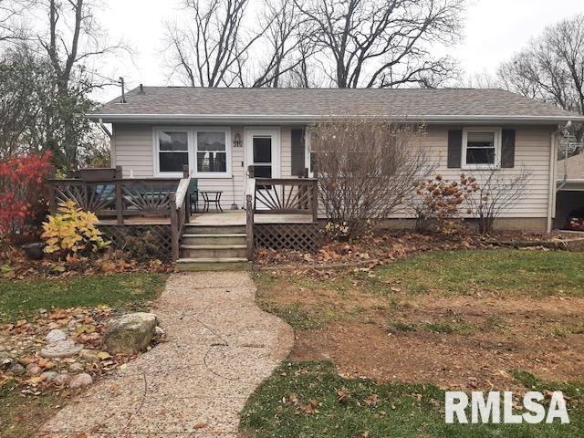 510 Dodge Street, Le Claire, Iowa image 1