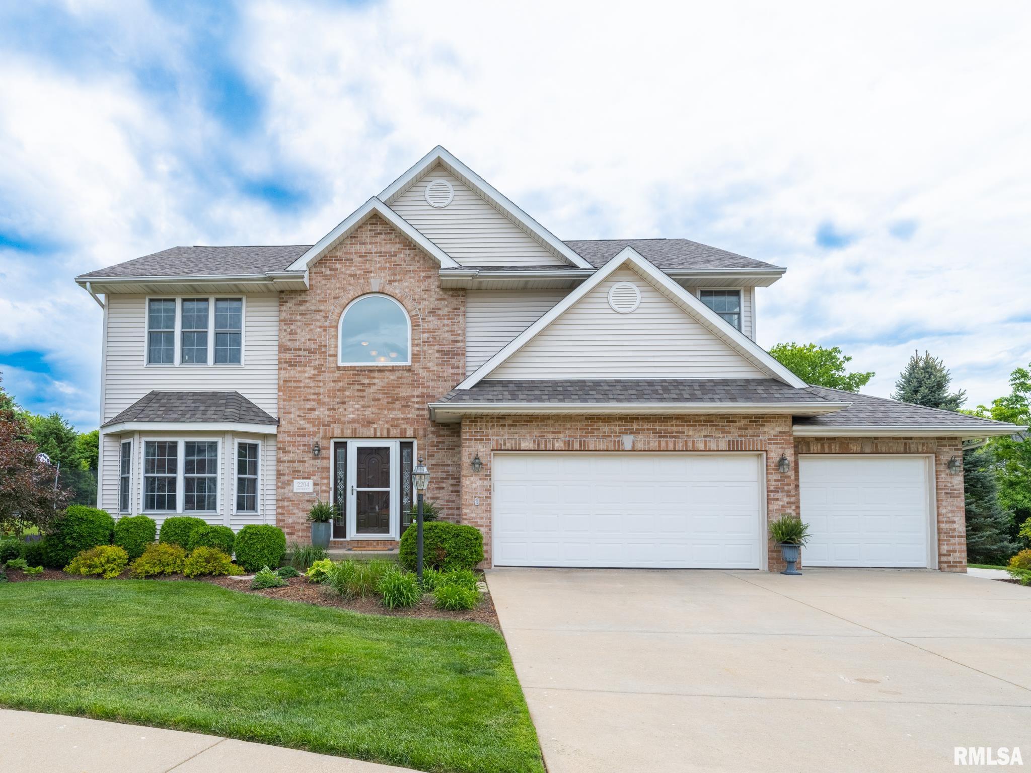2204 W Dover Court, Dunlap, Illinois image 1