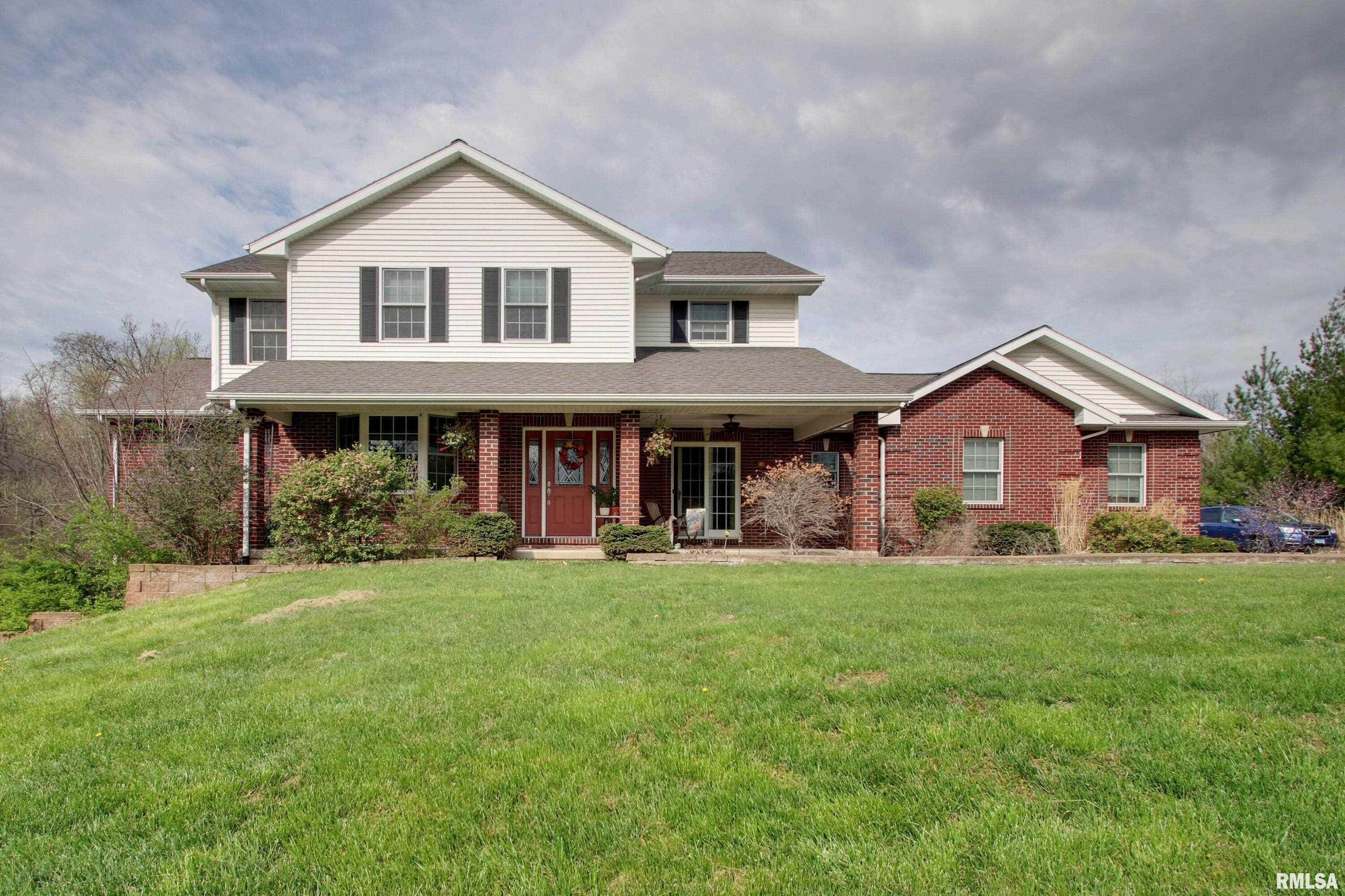 900 Lucinda Lane, Quincy, Illinois image 1