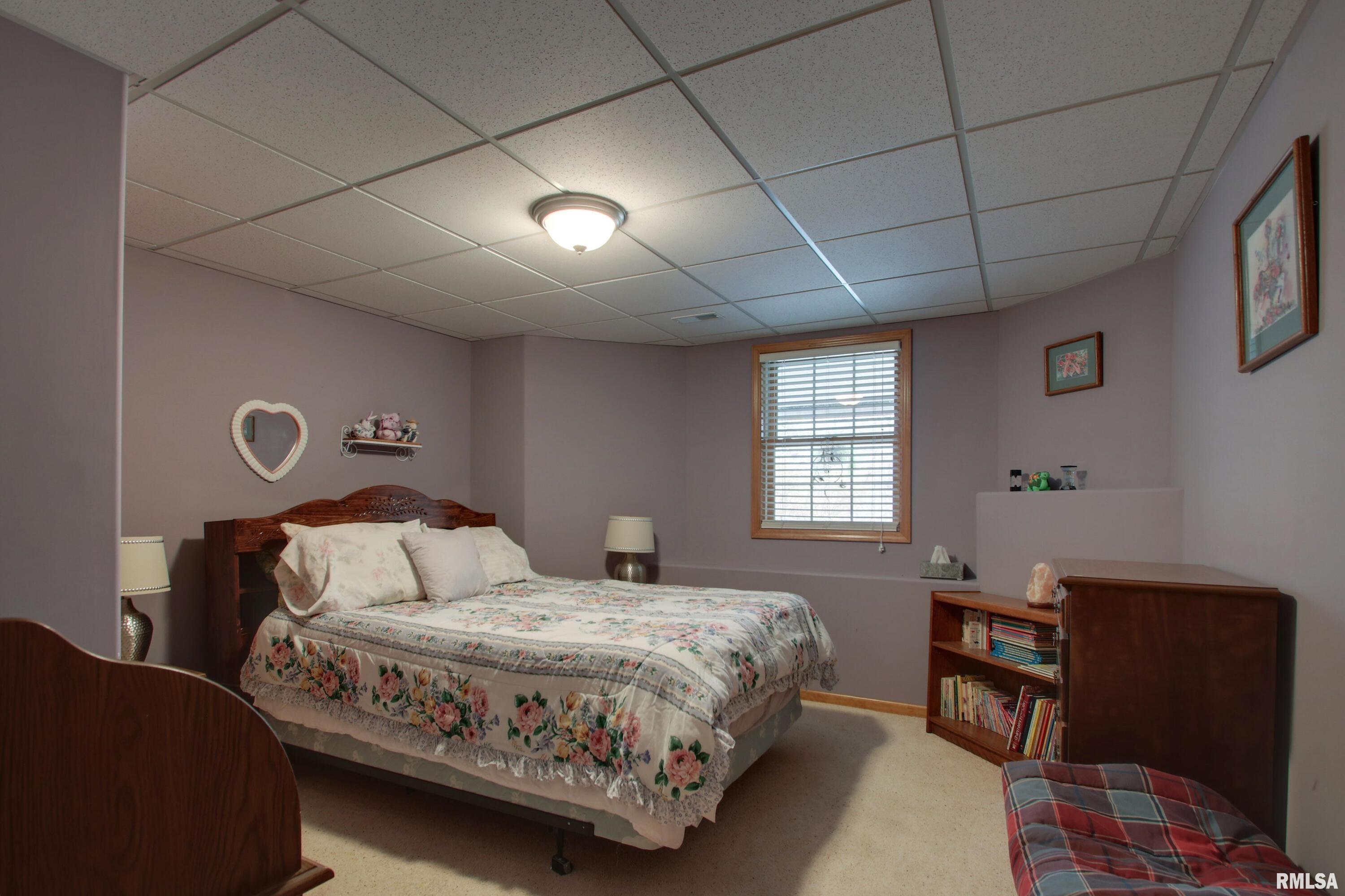 900 Lucinda Lane, Quincy, Illinois image 20