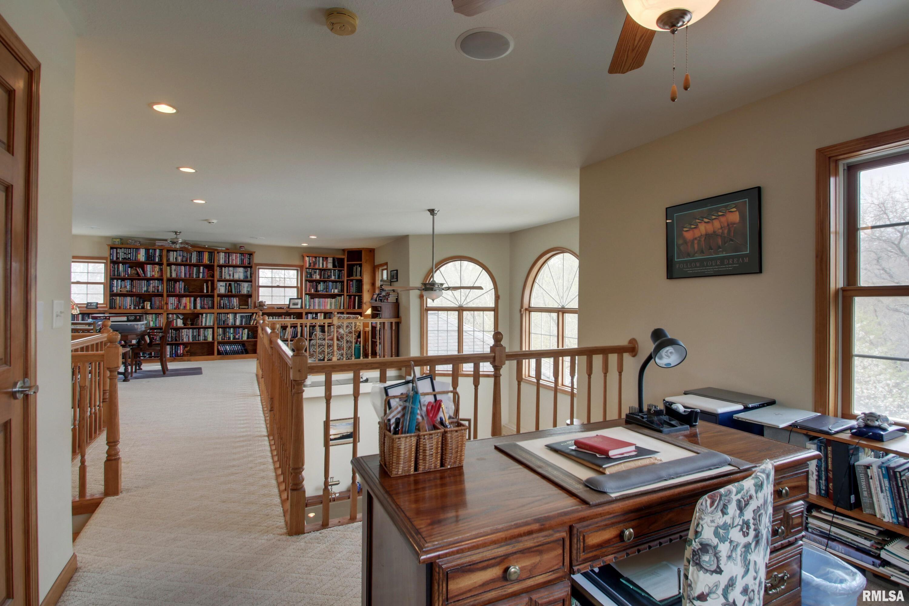 900 Lucinda Lane, Quincy, Illinois image 16