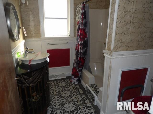 380 Golf Course Road, Eldorado, Illinois image 17