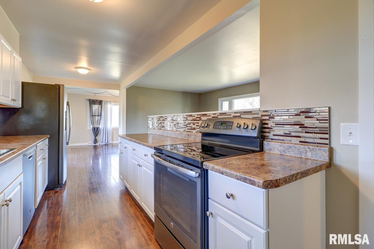 307 E Winfield Street, Morrison, Illinois image 8