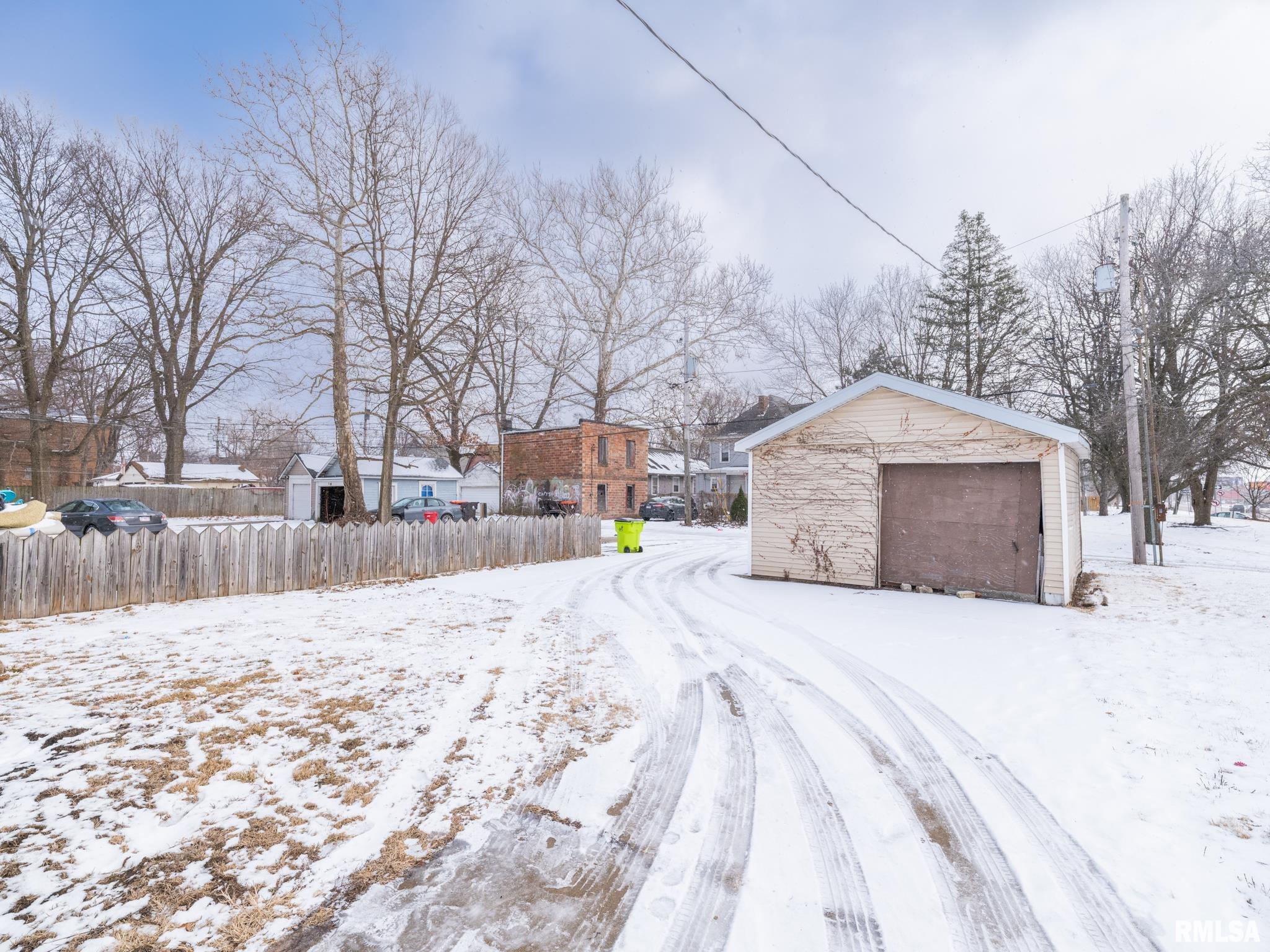 1820 W Bradley Avenue, Peoria, Illinois image 3