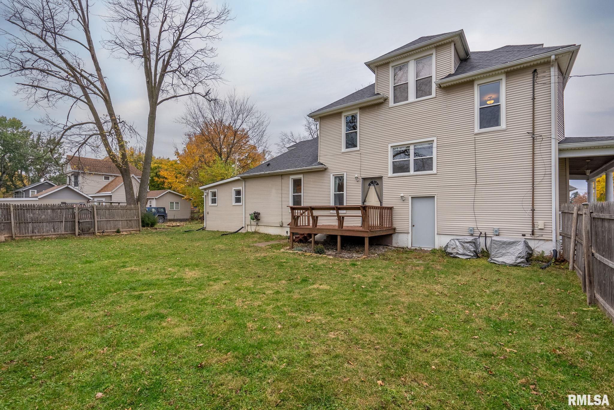 211 E Locust Street, Davenport, Iowa image 35