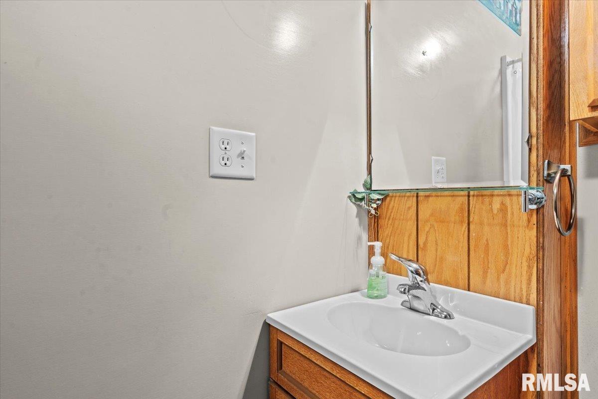 34831 Greenland Road, Virden, Illinois image 22