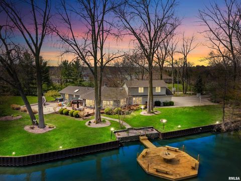 Photo of 1806 S 14TH Street, Pekin, IL 61554 (MLS # PA1265584)