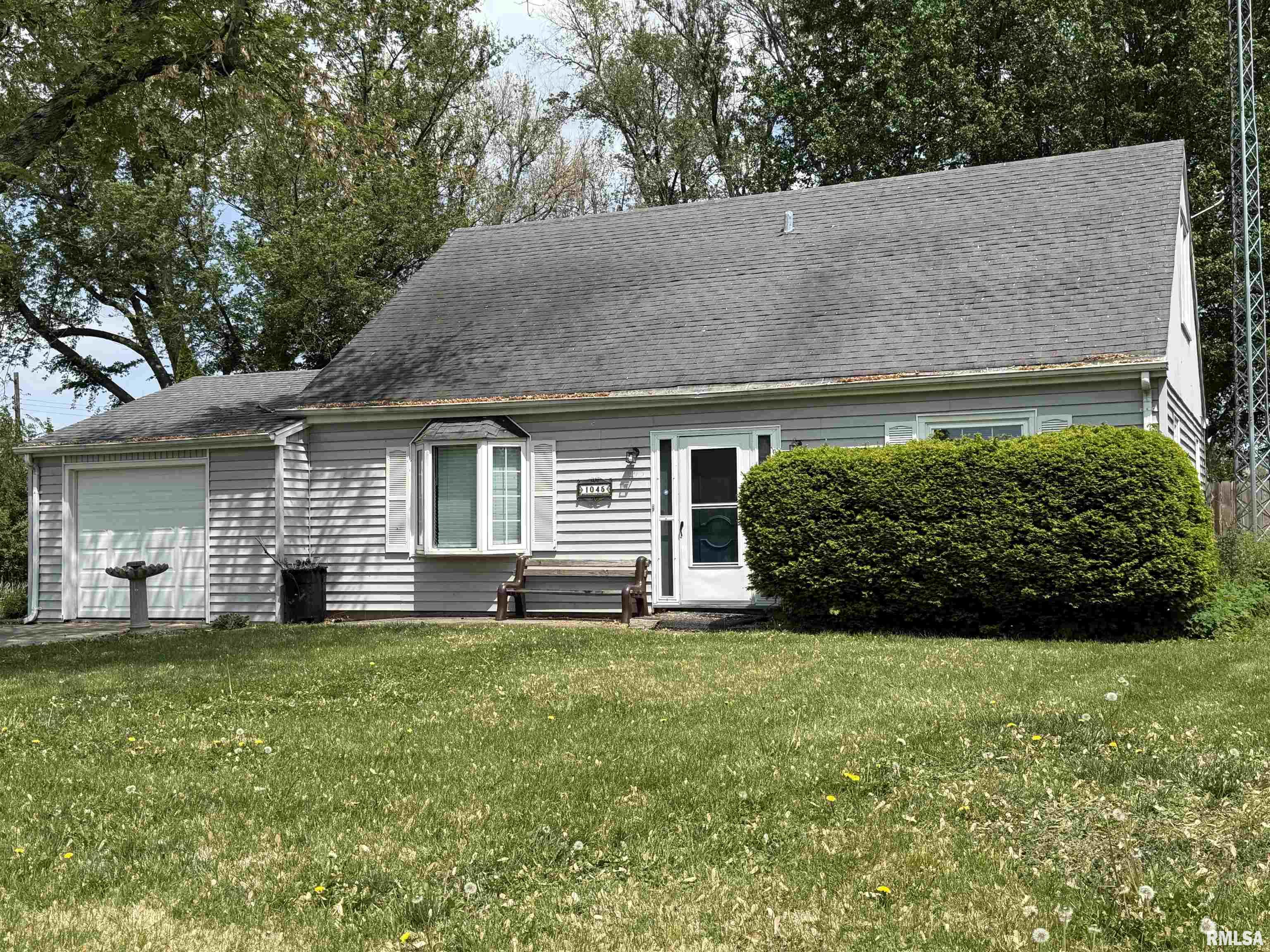 1045 S Main Street, Canton, Illinois image 1