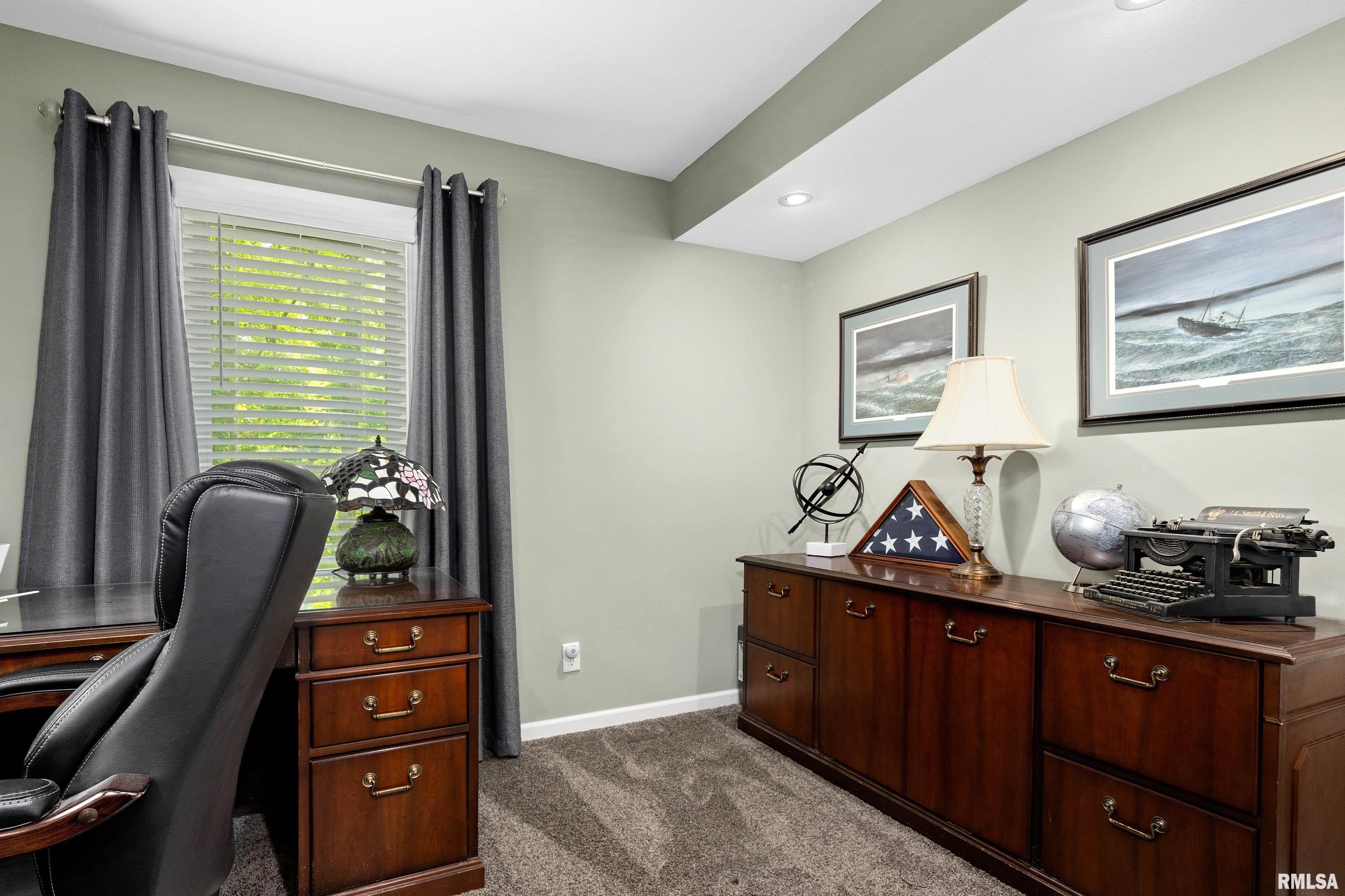 179 E South Lakeview Drive, East Peoria, Illinois image 36