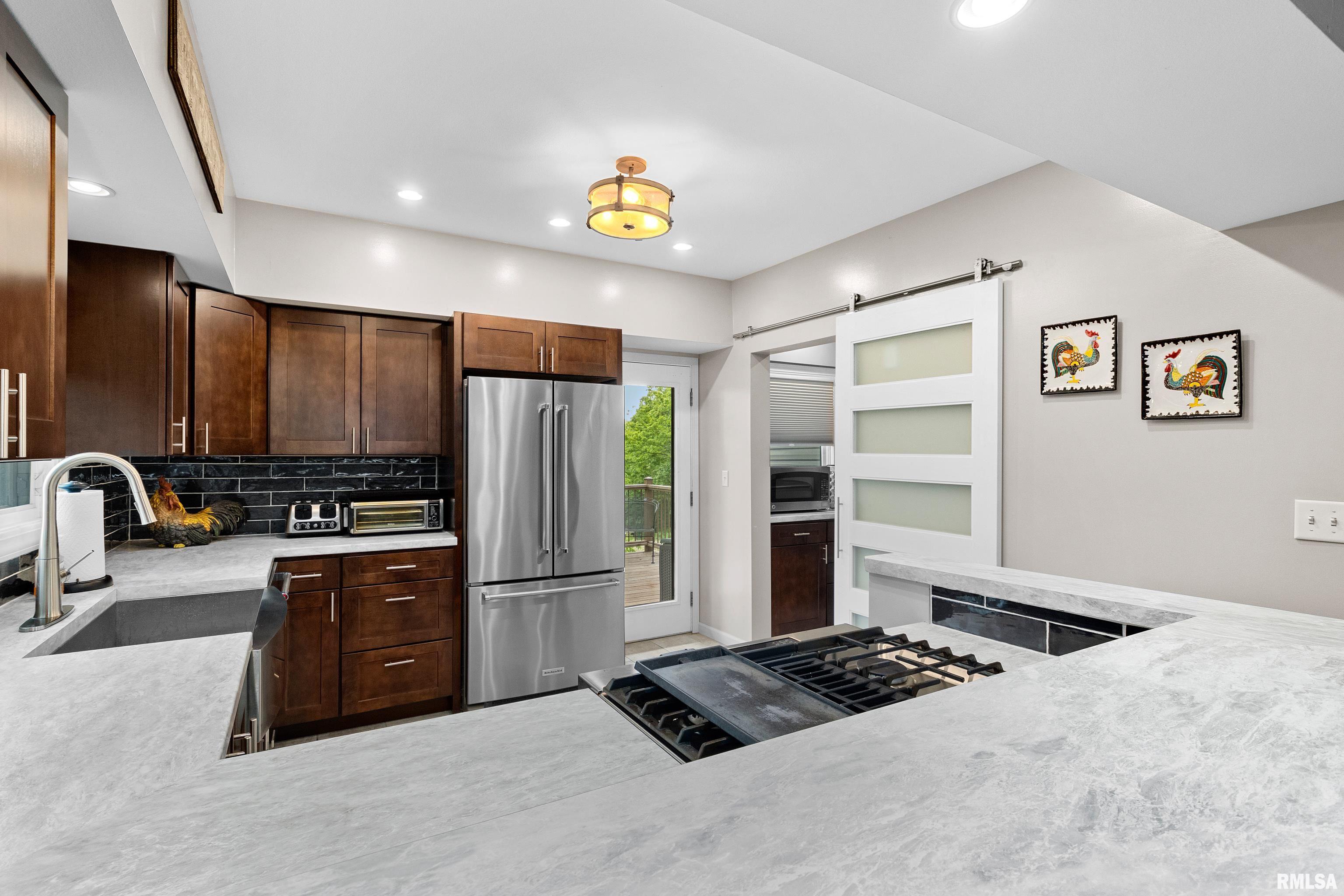 179 E South Lakeview Drive, East Peoria, Illinois image 23
