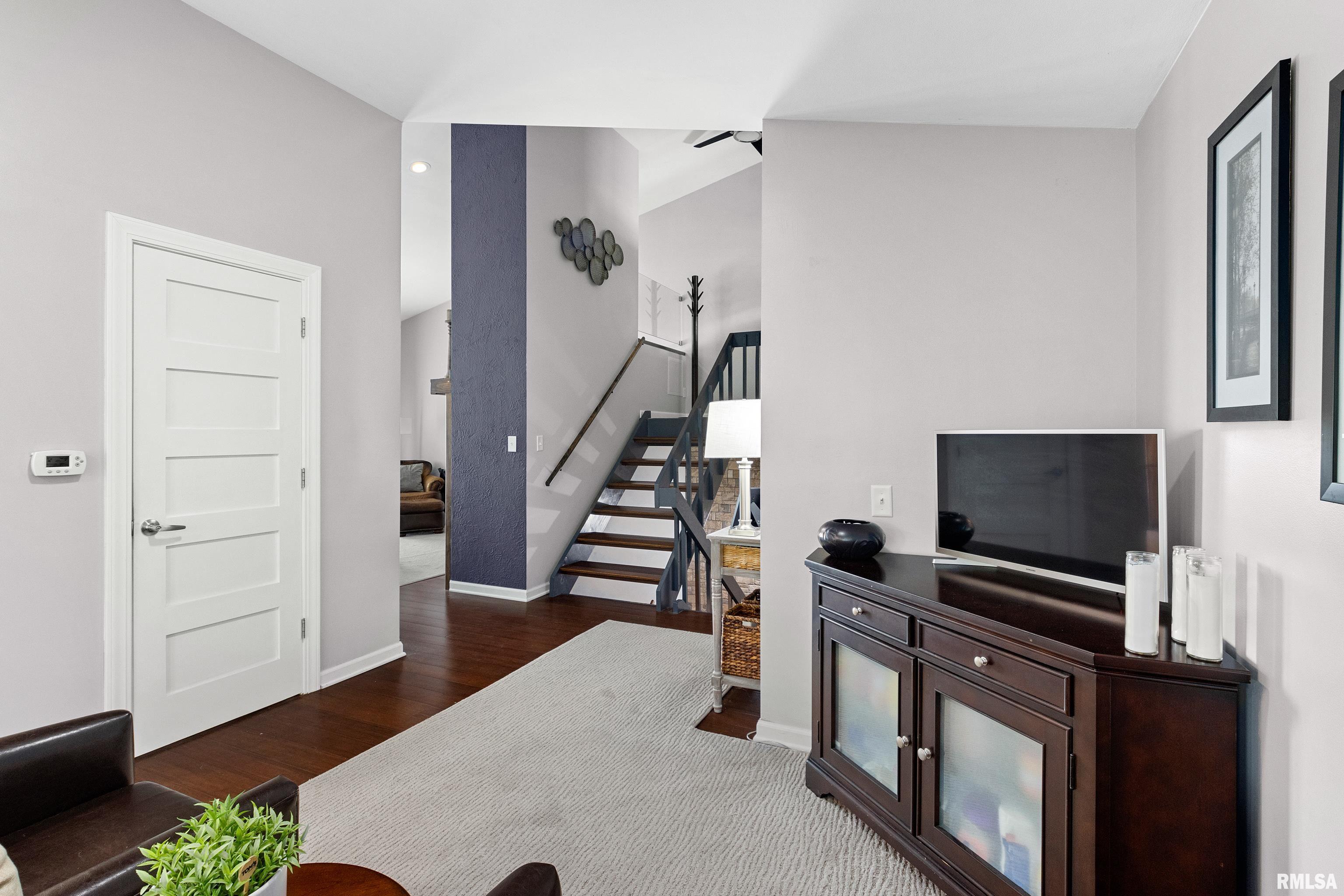 179 E South Lakeview Drive, East Peoria, Illinois image 9