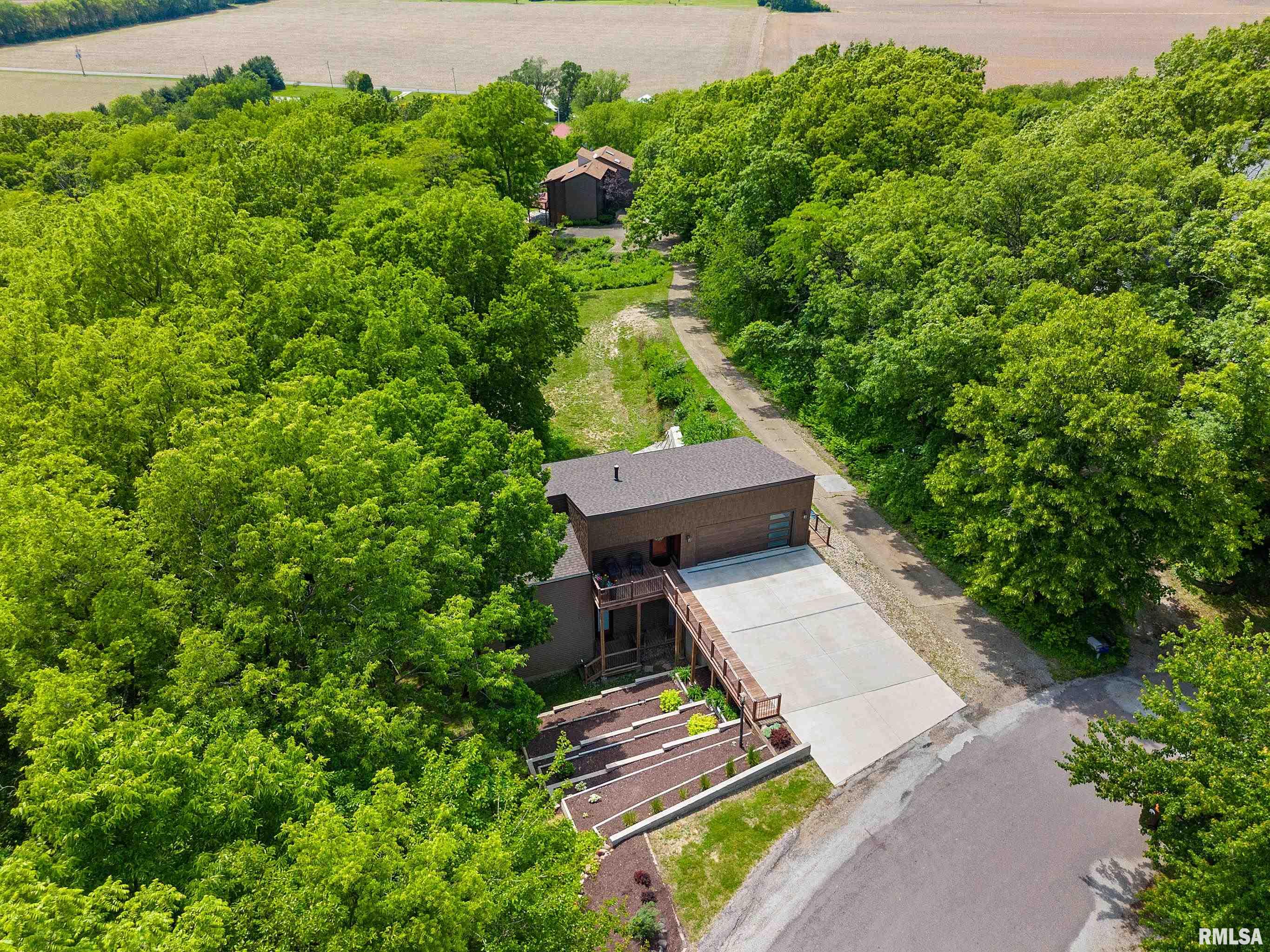 179 E South Lakeview Drive, East Peoria, Illinois image 5