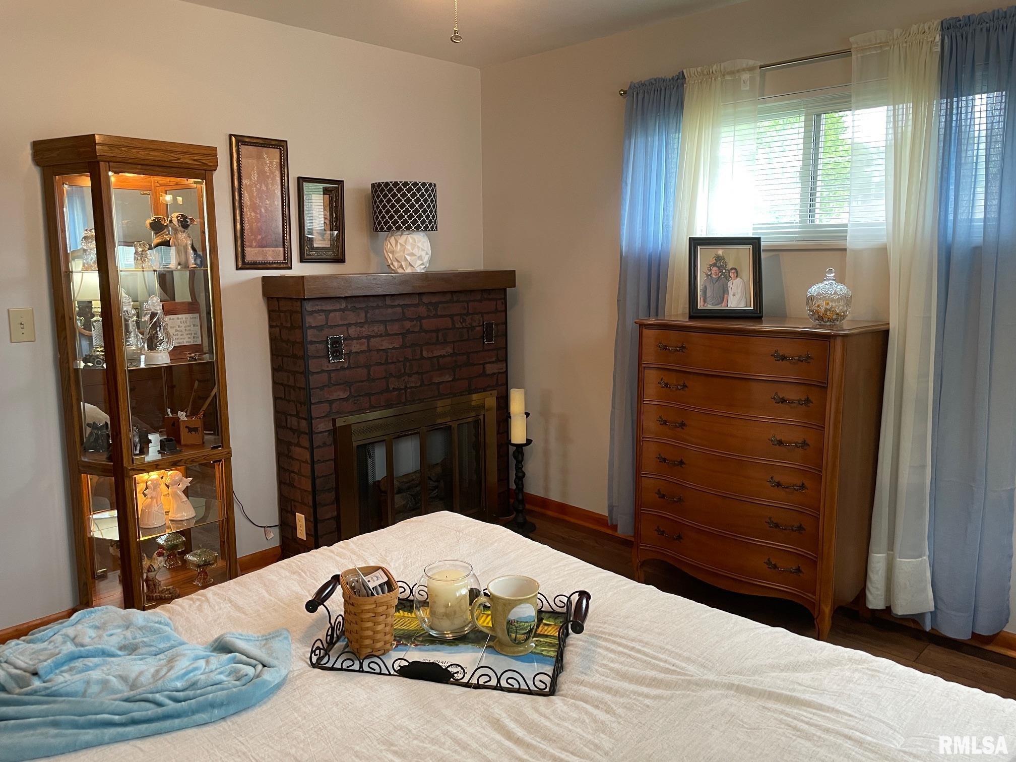 108 College Drive, Carmi, Illinois image 25