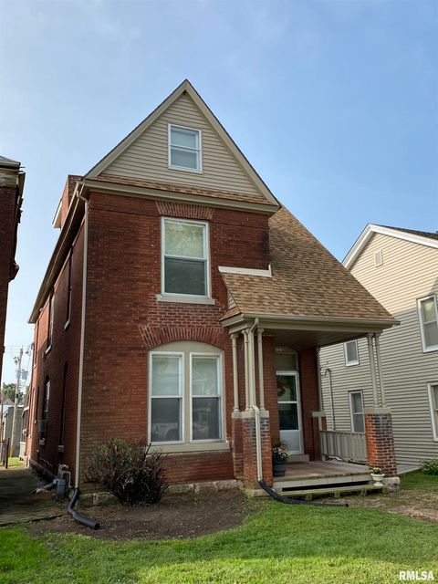 Homes For Sale - 1016 Jersey Street<br/> Quincy, IL 62301