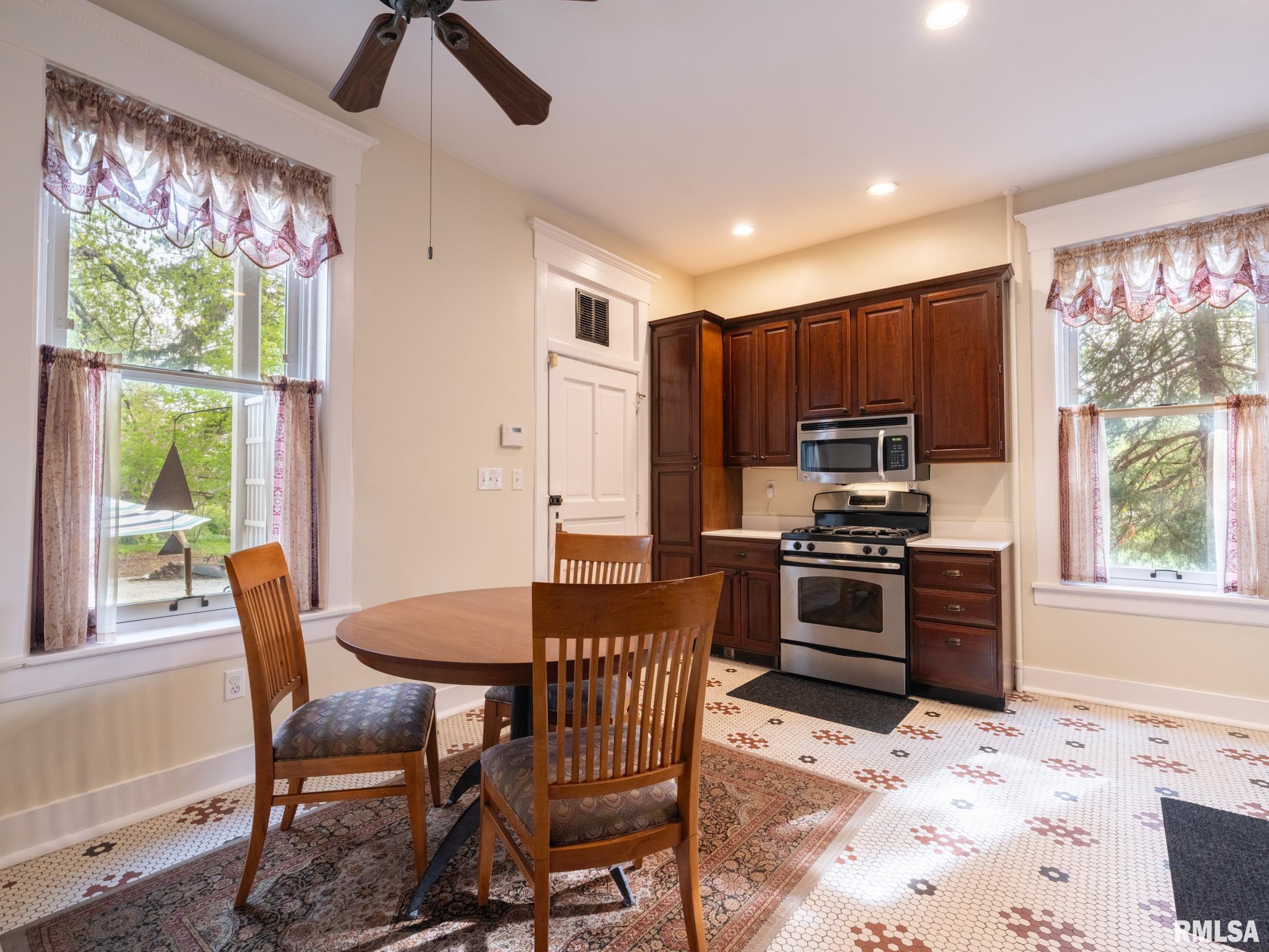 1536 Moss Avenue, Peoria, Illinois image 28