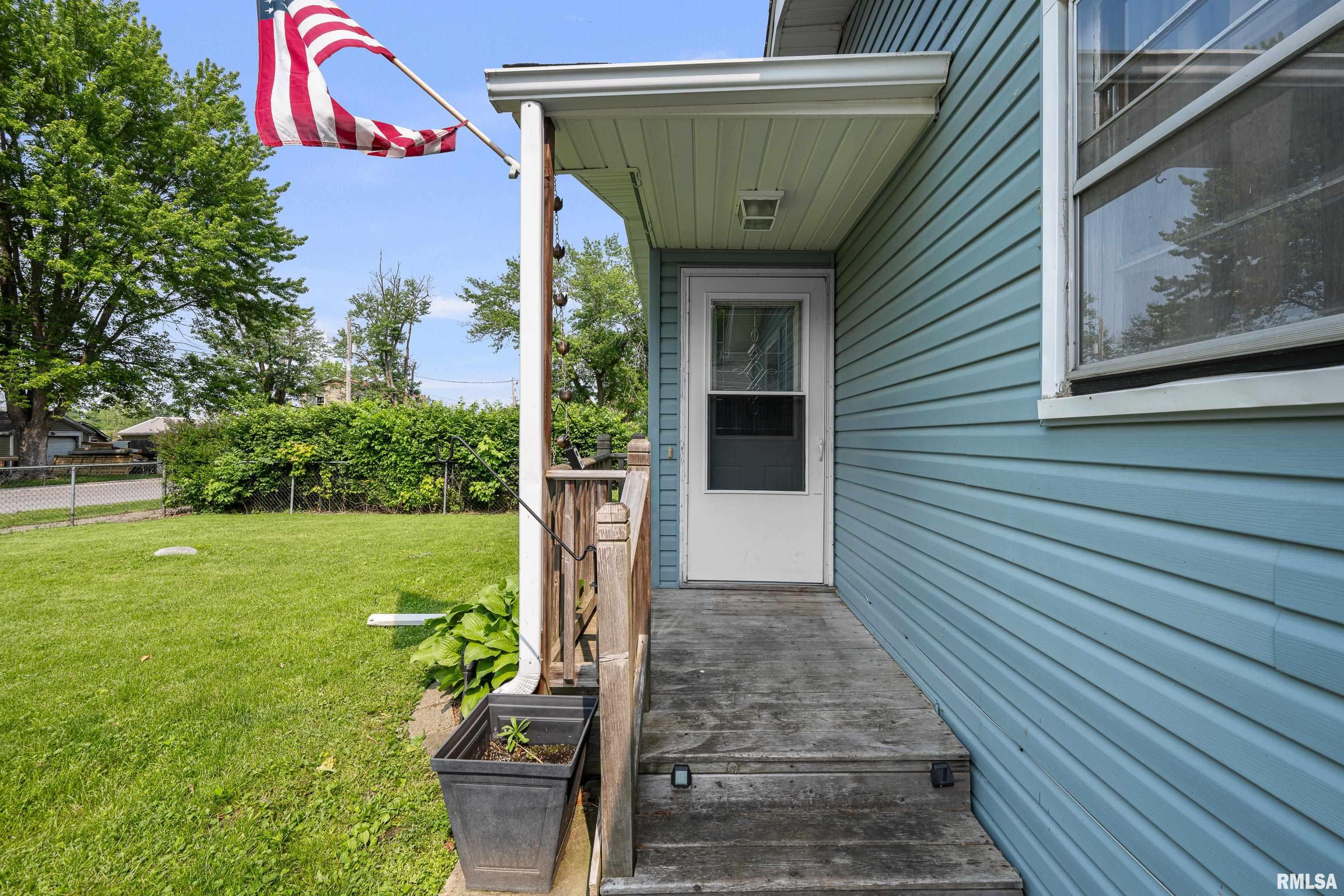 129 State Street, Carbon Cliff, Illinois image 22