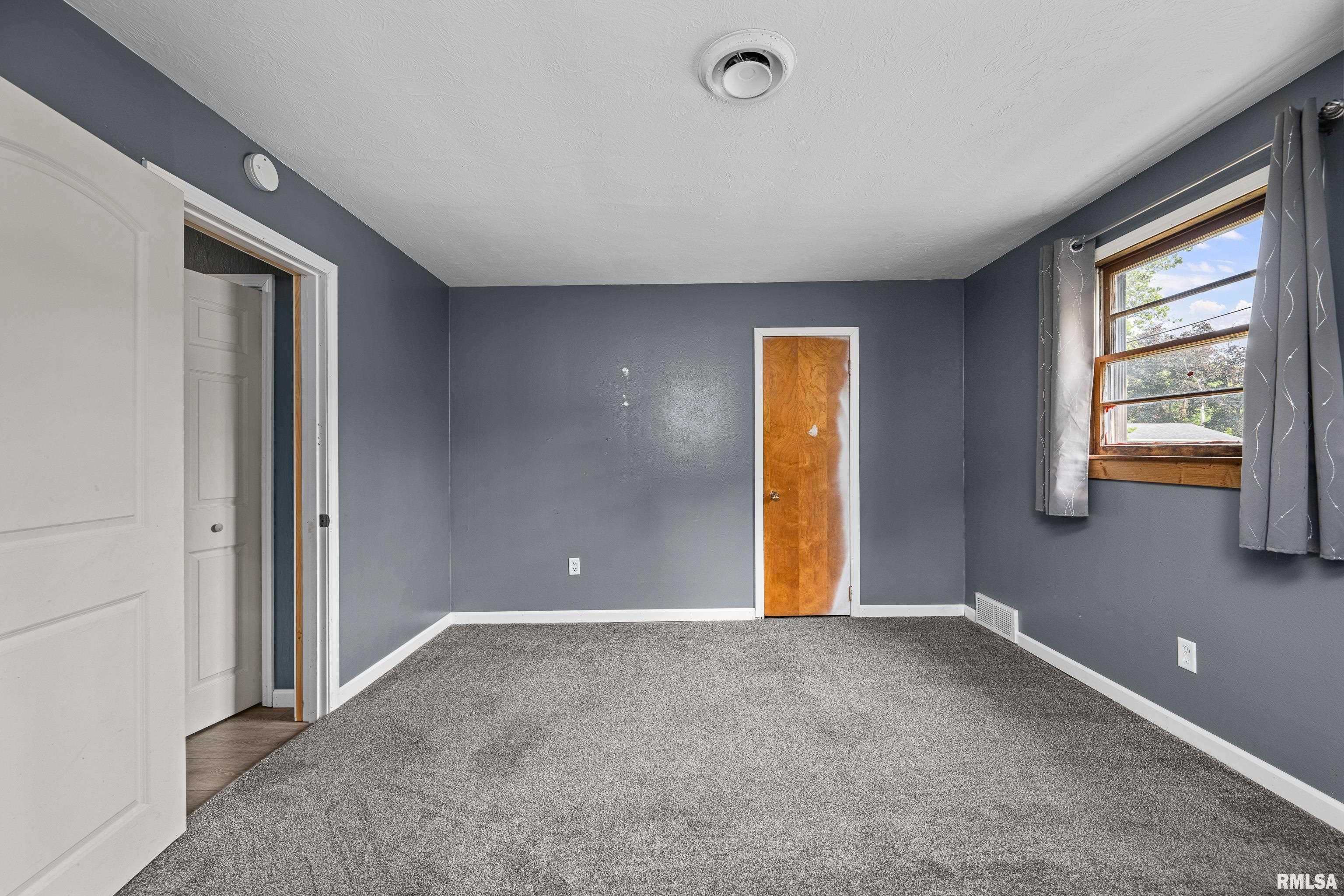 129 State Street, Carbon Cliff, Illinois image 13
