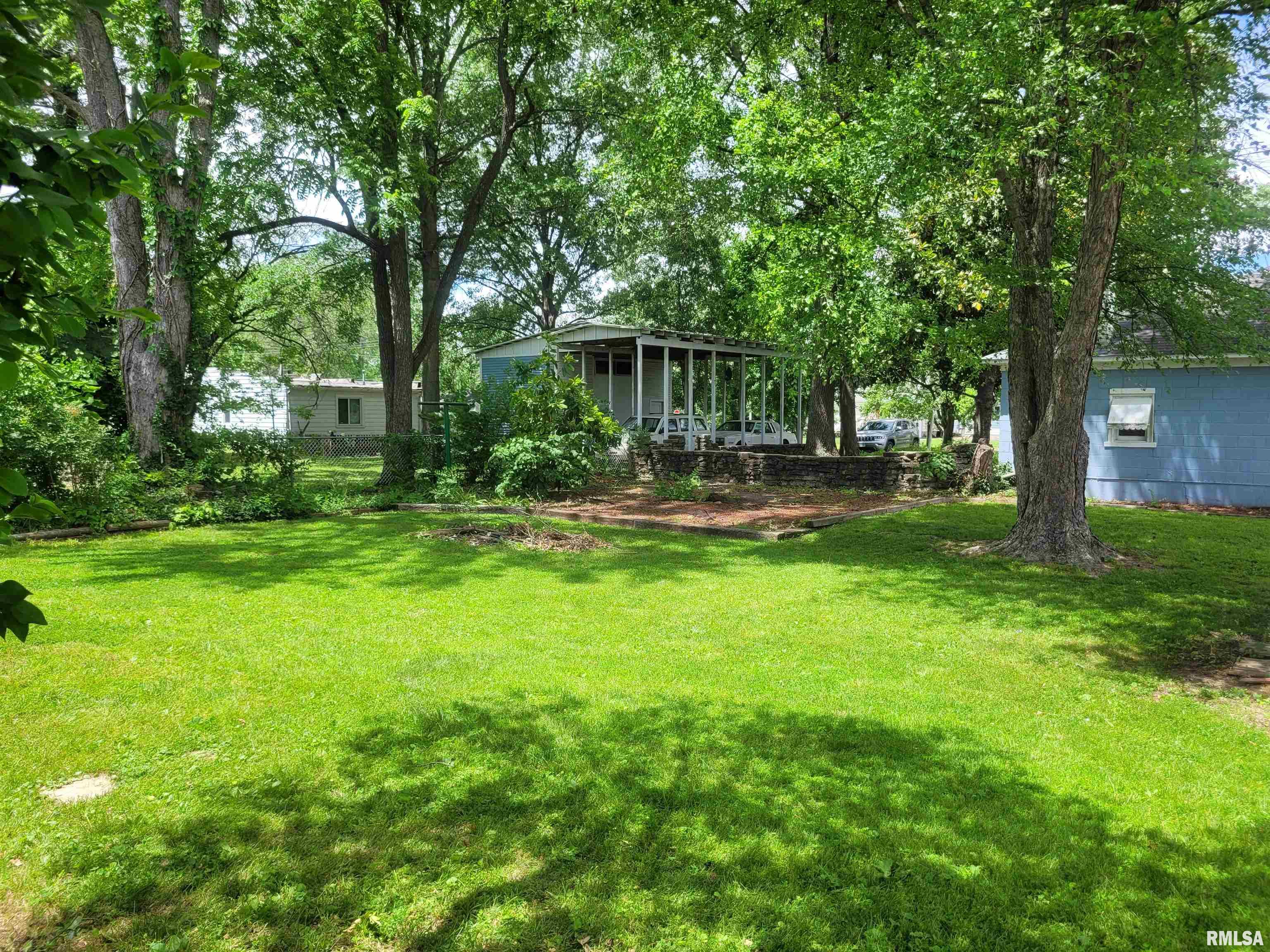 401 Election Street, Benton, Illinois image 28