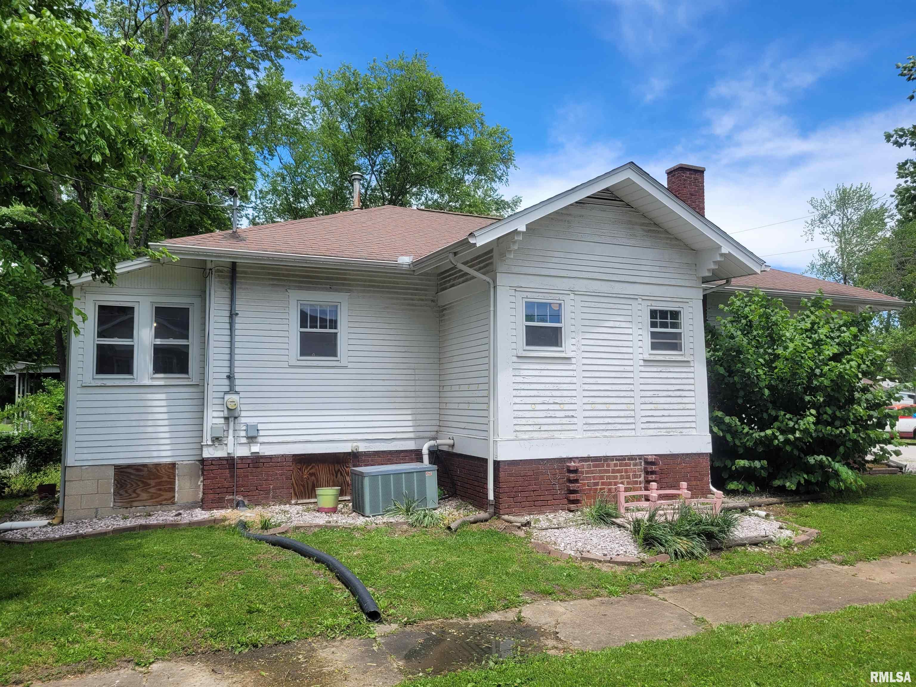 401 Election Street, Benton, Illinois image 2