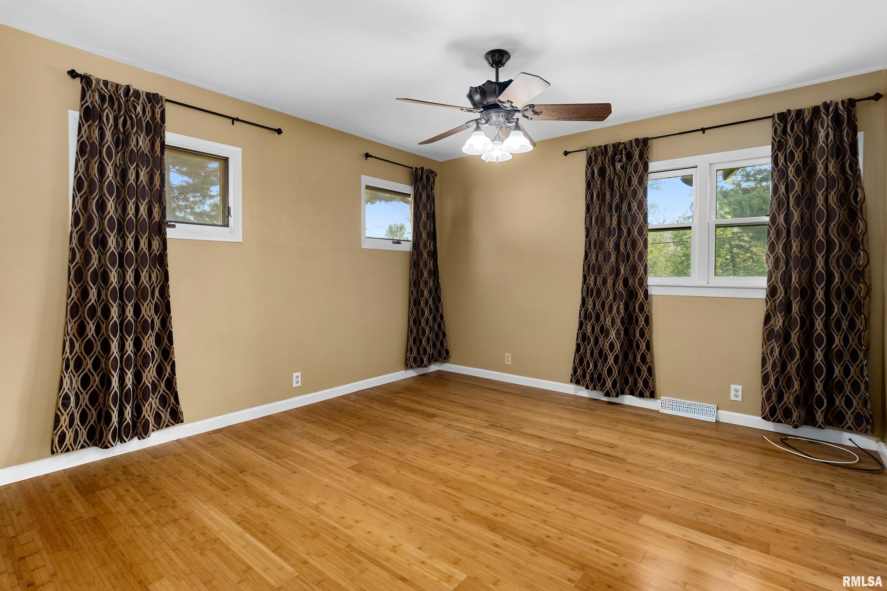 905 W Wilshire Drive, Peoria, Illinois image 27