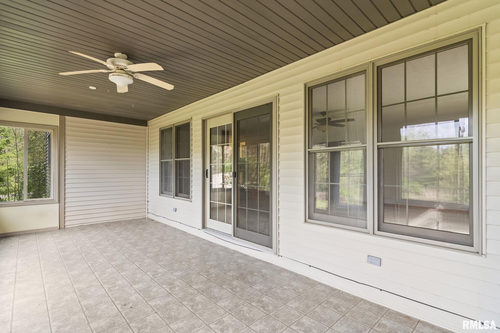 8687 Hilltop Court, Dawson, Illinois image 21