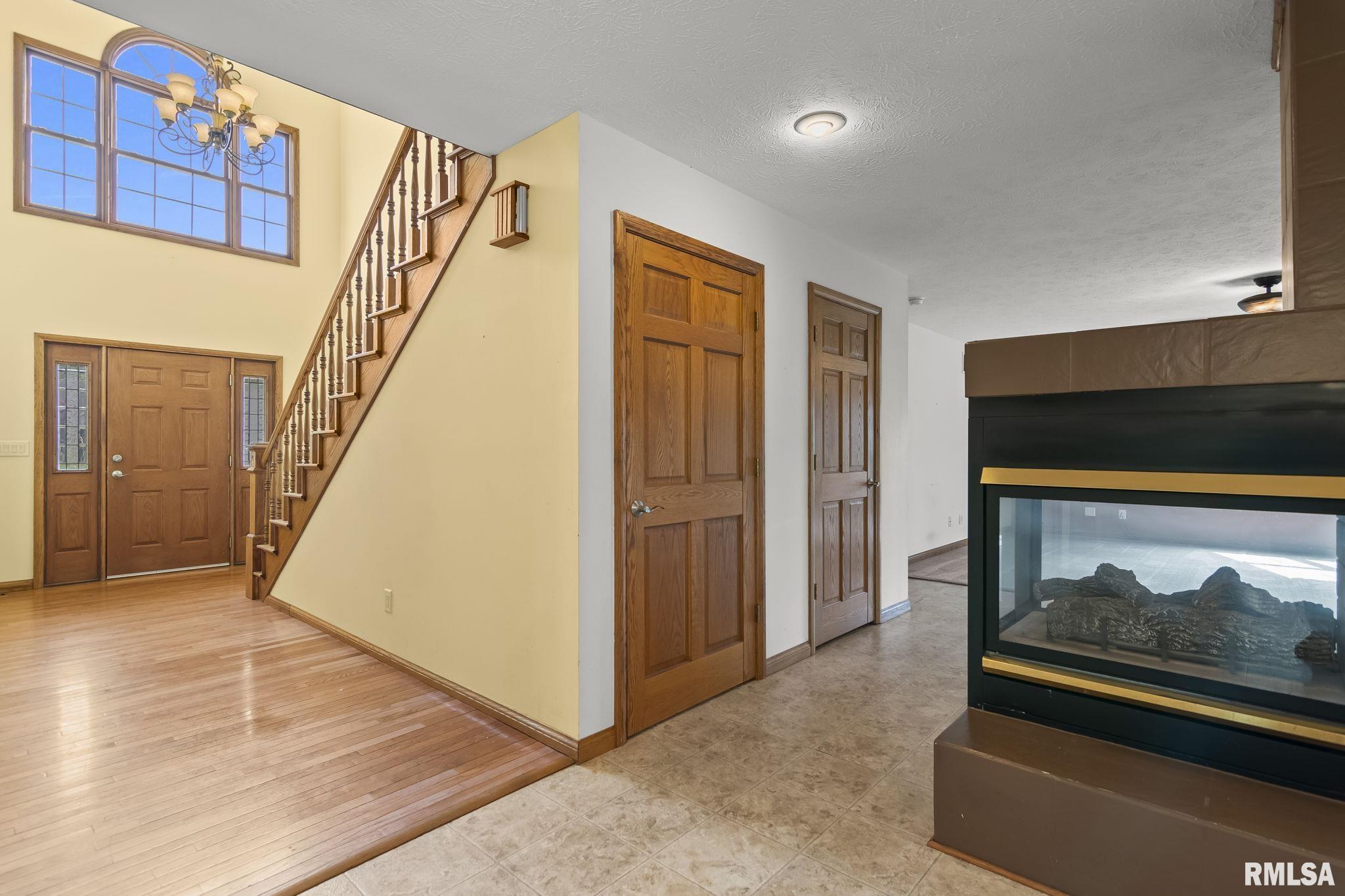 8687 Hilltop Court, Dawson, Illinois image 6