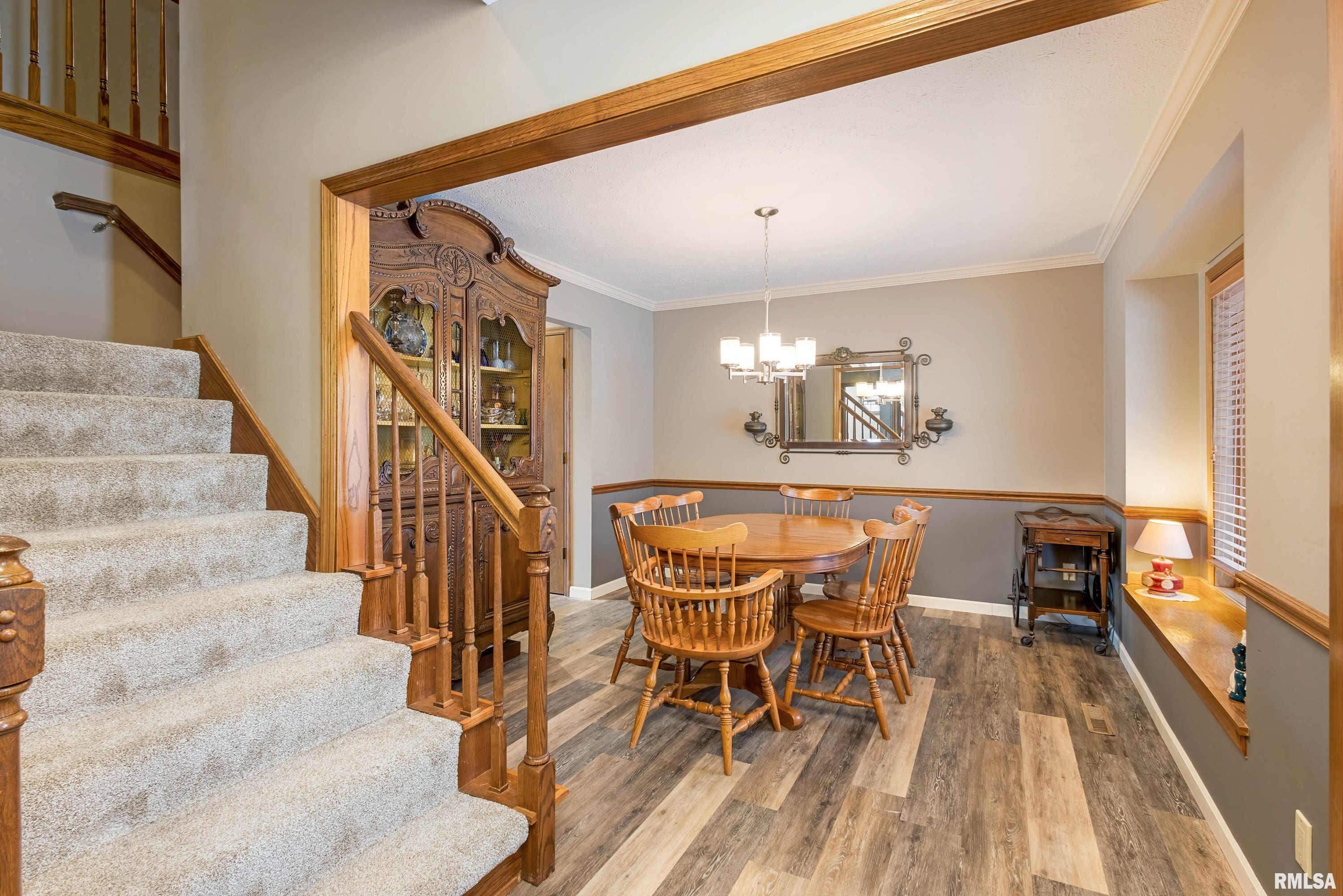 3515 Woodberry Place, Bettendorf, Iowa image 3