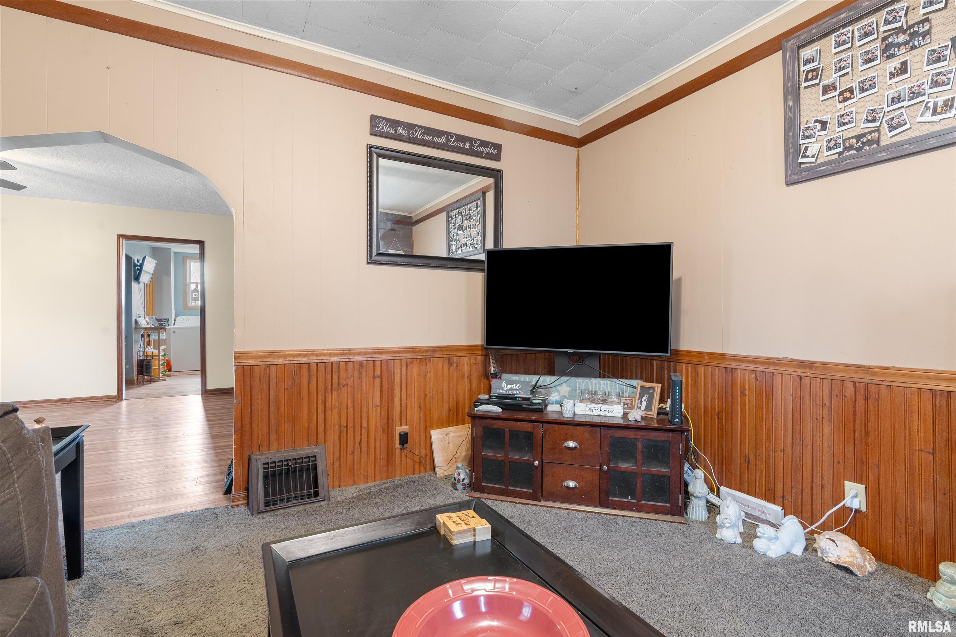 2307 W 2nd Street, Davenport, Iowa image 7