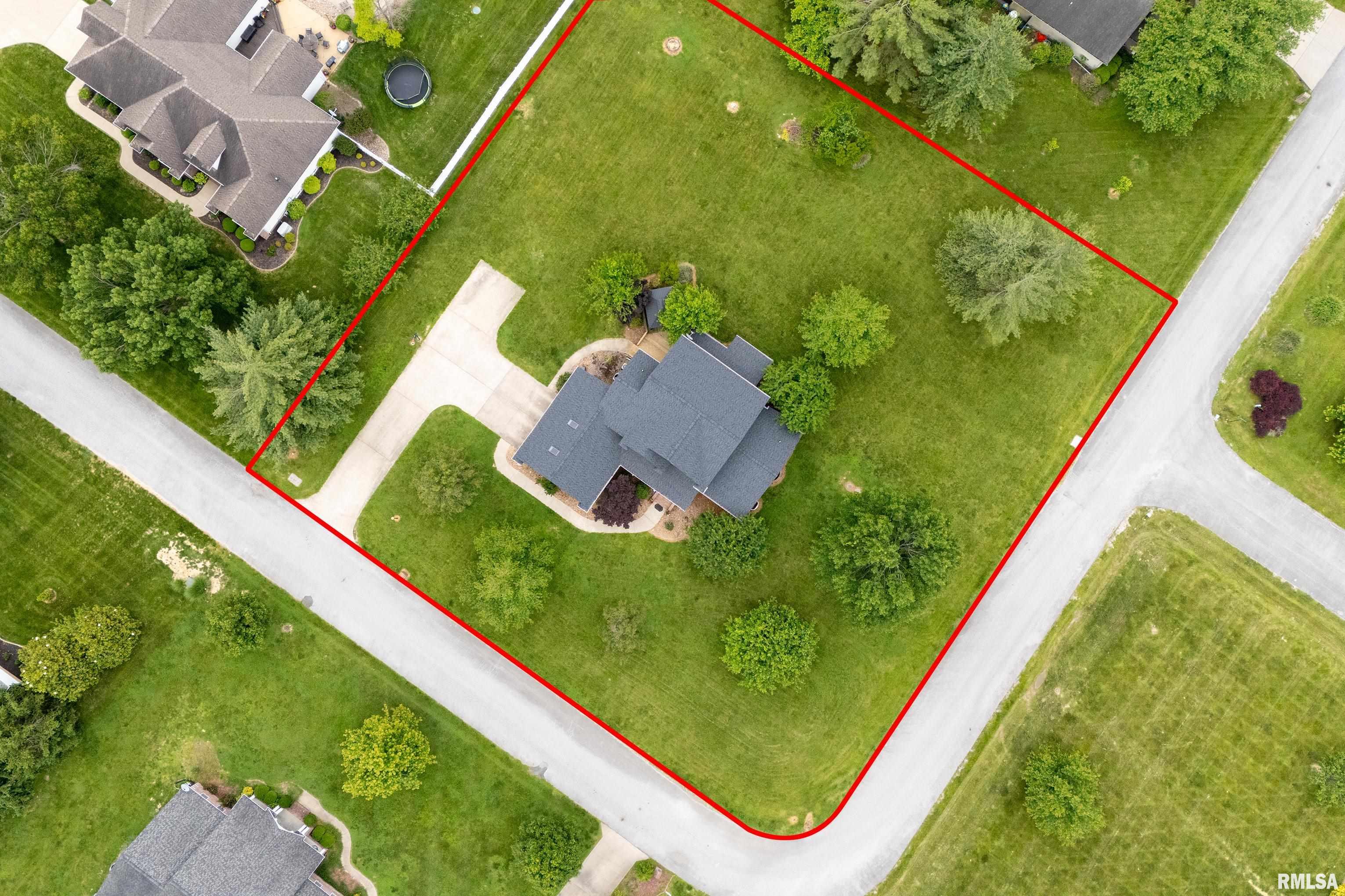 1404 Belle Terre Court, Herrin, Illinois image 35