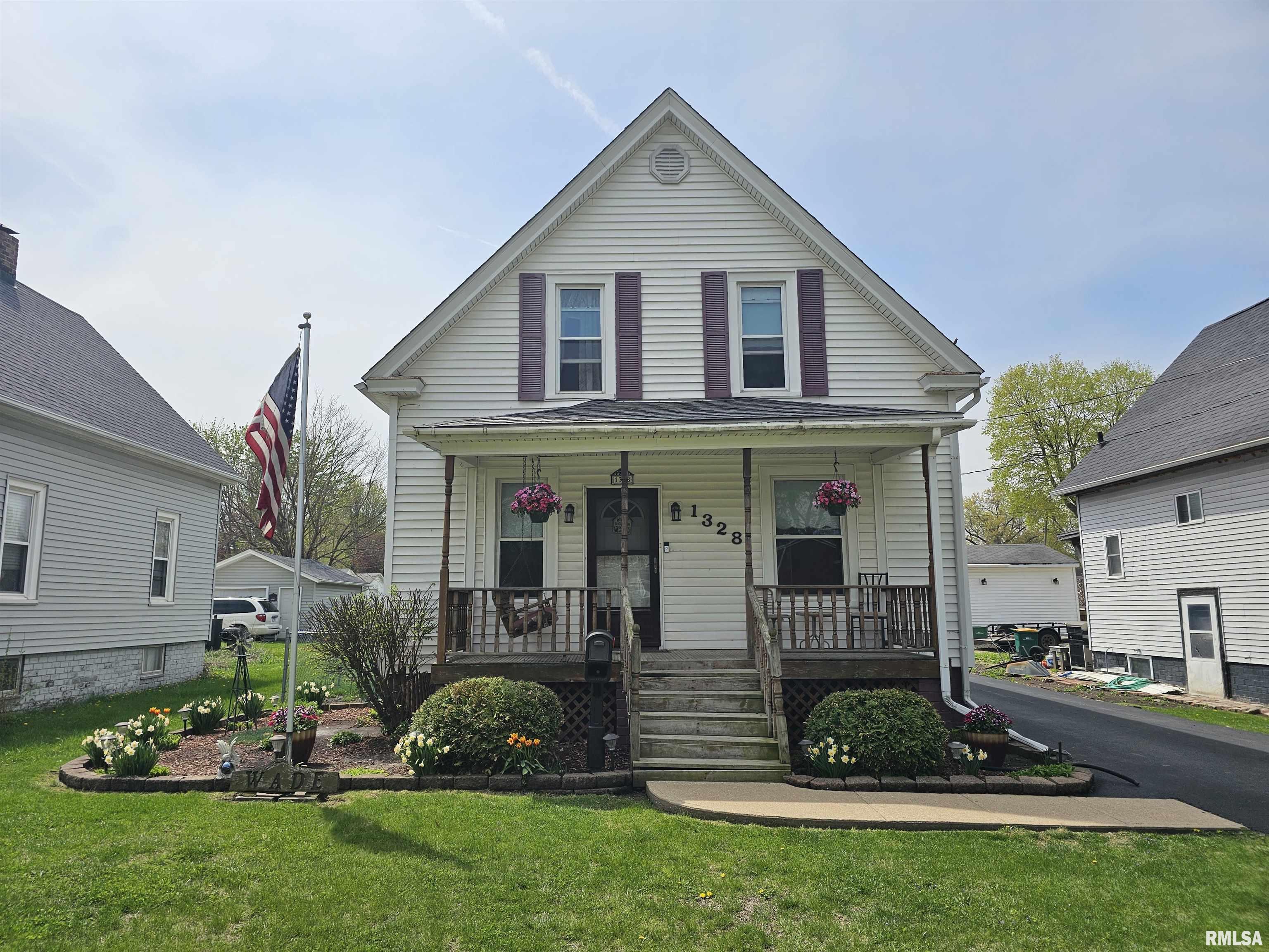 1328 E Losey Street, Galesburg, Illinois image 1