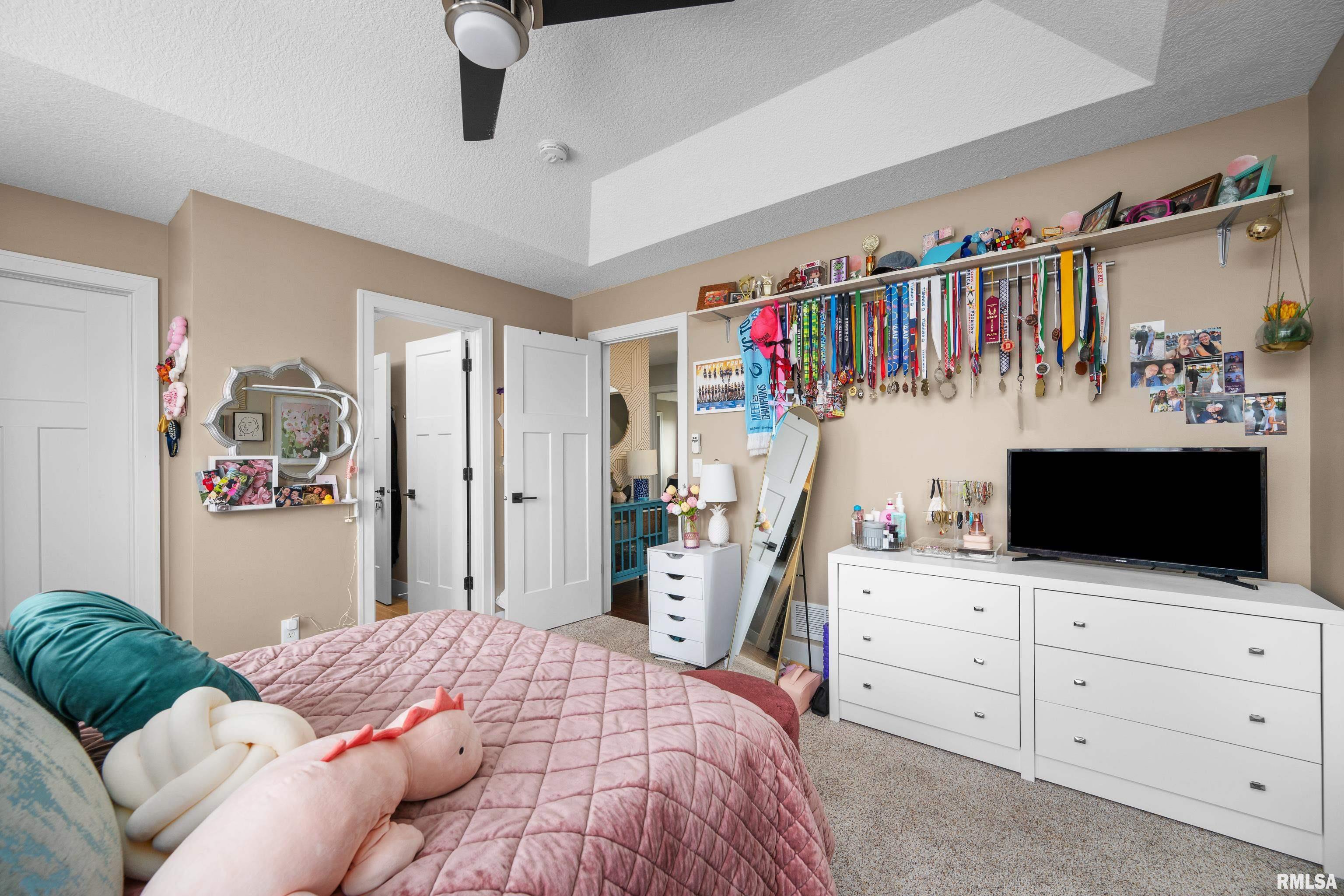 5523 Allison Drive, Bettendorf, Iowa image 28