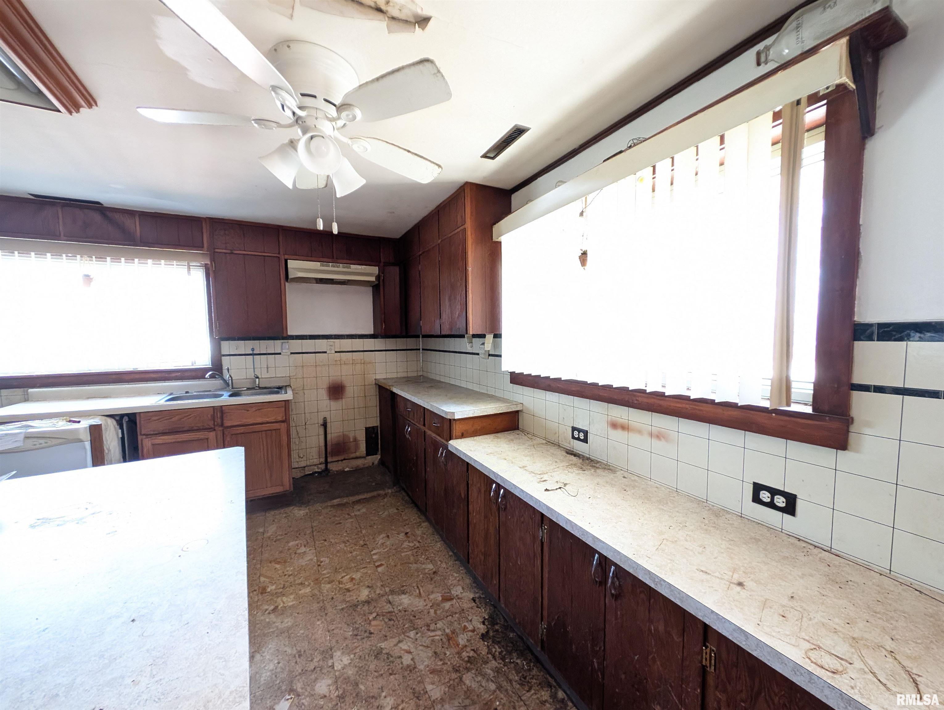 304 Minch Street, South Pekin, Illinois image 7