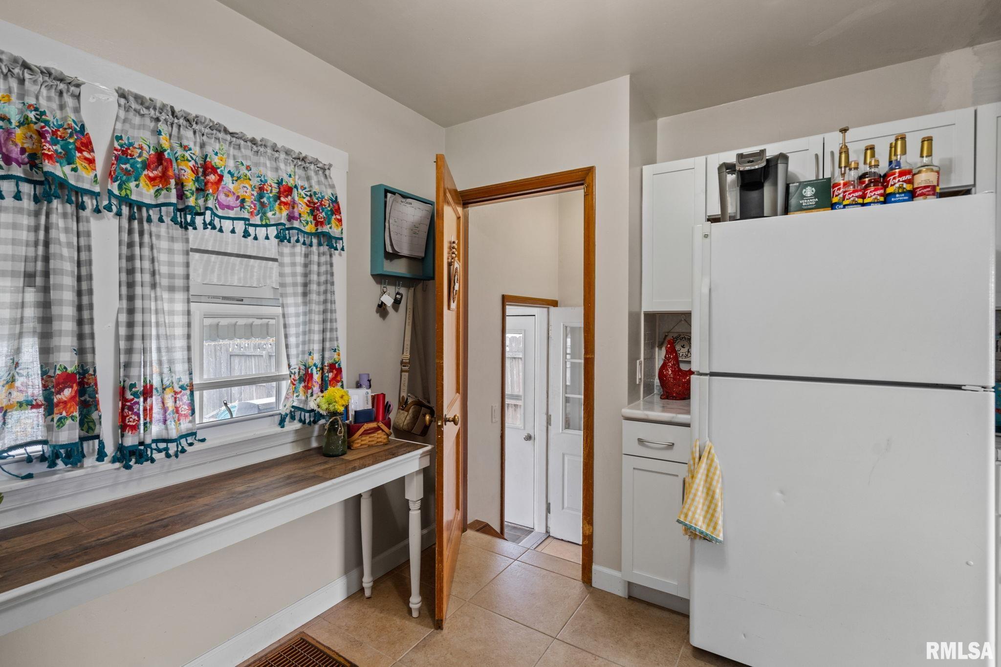 2108 E Lombard Street, Davenport, Iowa image 10