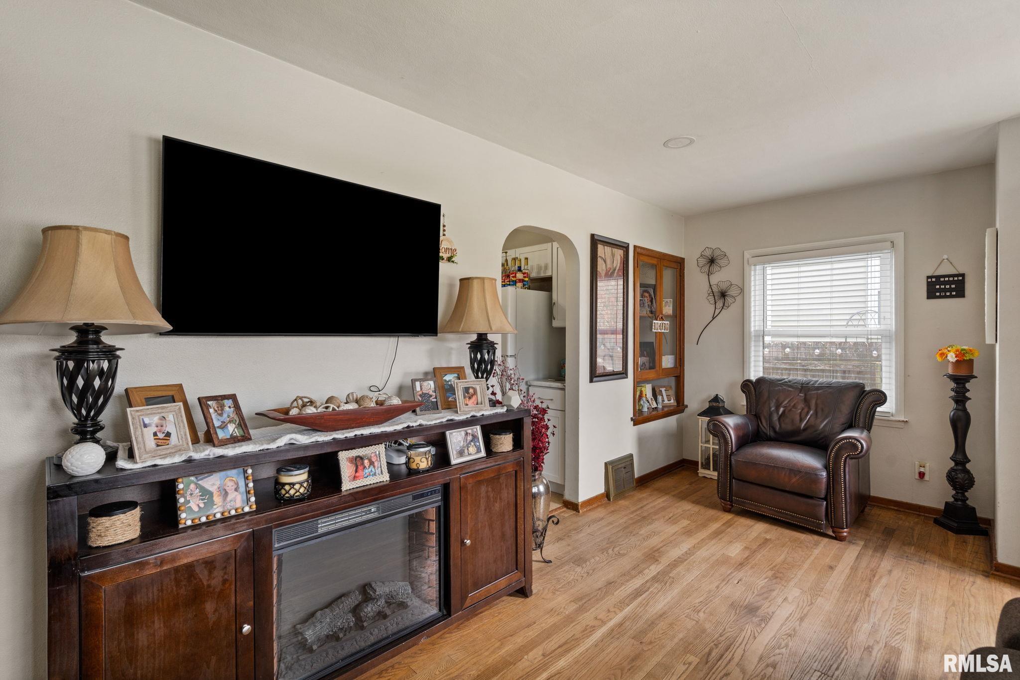 2108 E Lombard Street, Davenport, Iowa image 5