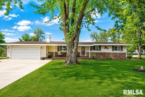 Homes For Sale - 18519 Main Street<br/> Peoria County, Trivoli, IL 61569