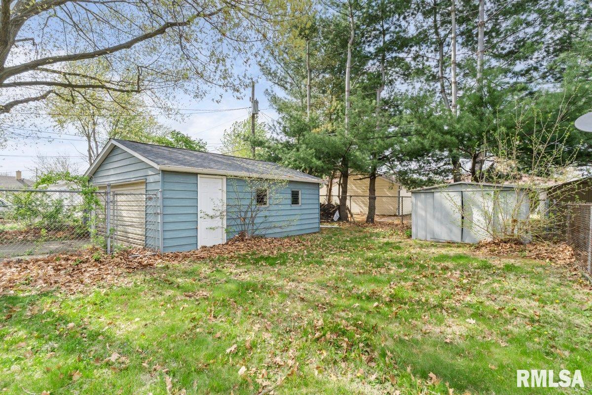 3823 28th Avenue, Rock Island, Illinois image 24