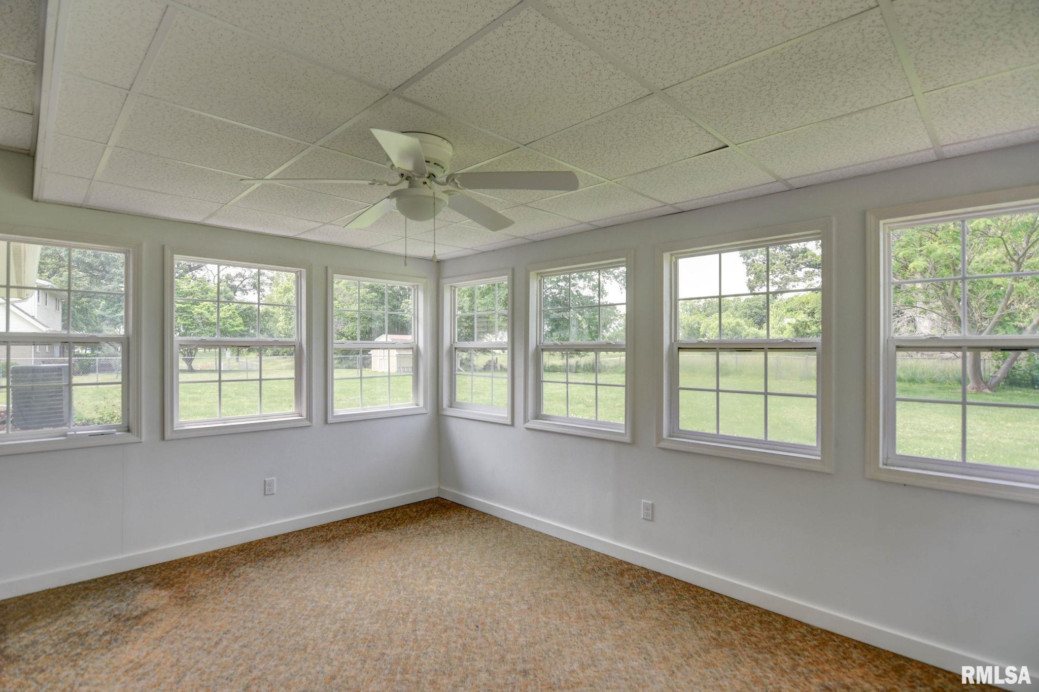 3519 E Lakeshore Drive, Taylorville, Illinois image 16