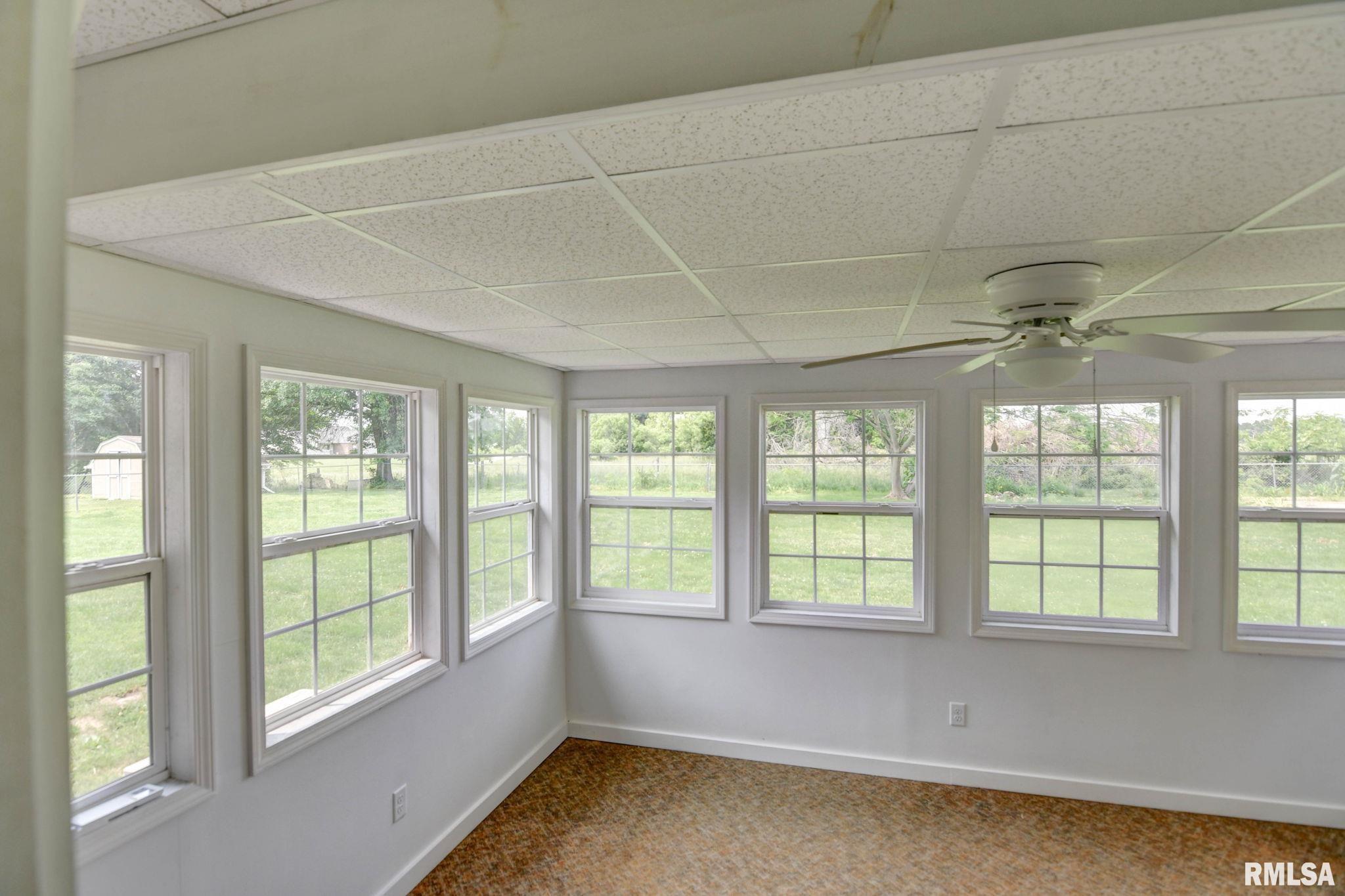 3519 E Lakeshore Drive, Taylorville, Illinois image 14