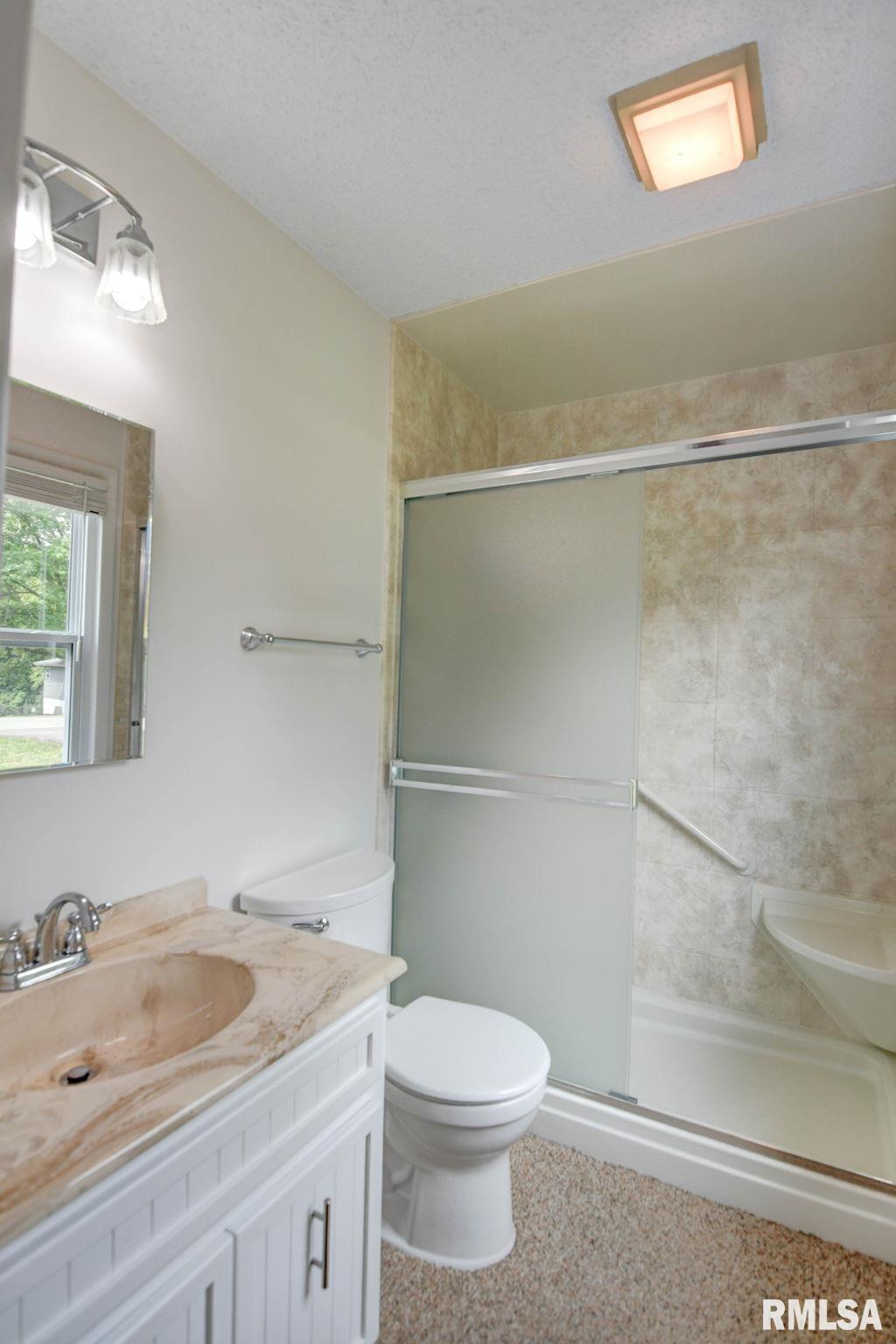 3519 E Lakeshore Drive, Taylorville, Illinois image 37