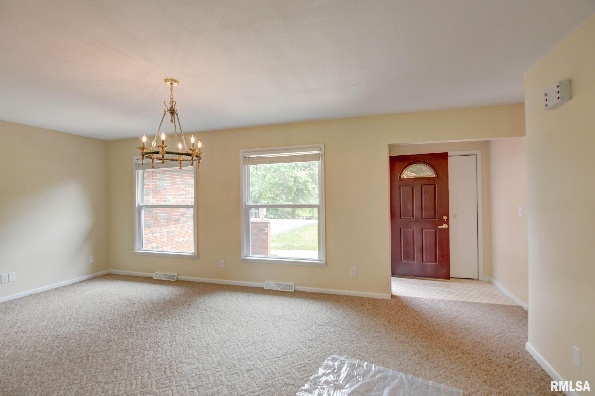 3519 E Lakeshore Drive, Taylorville, Illinois image 26