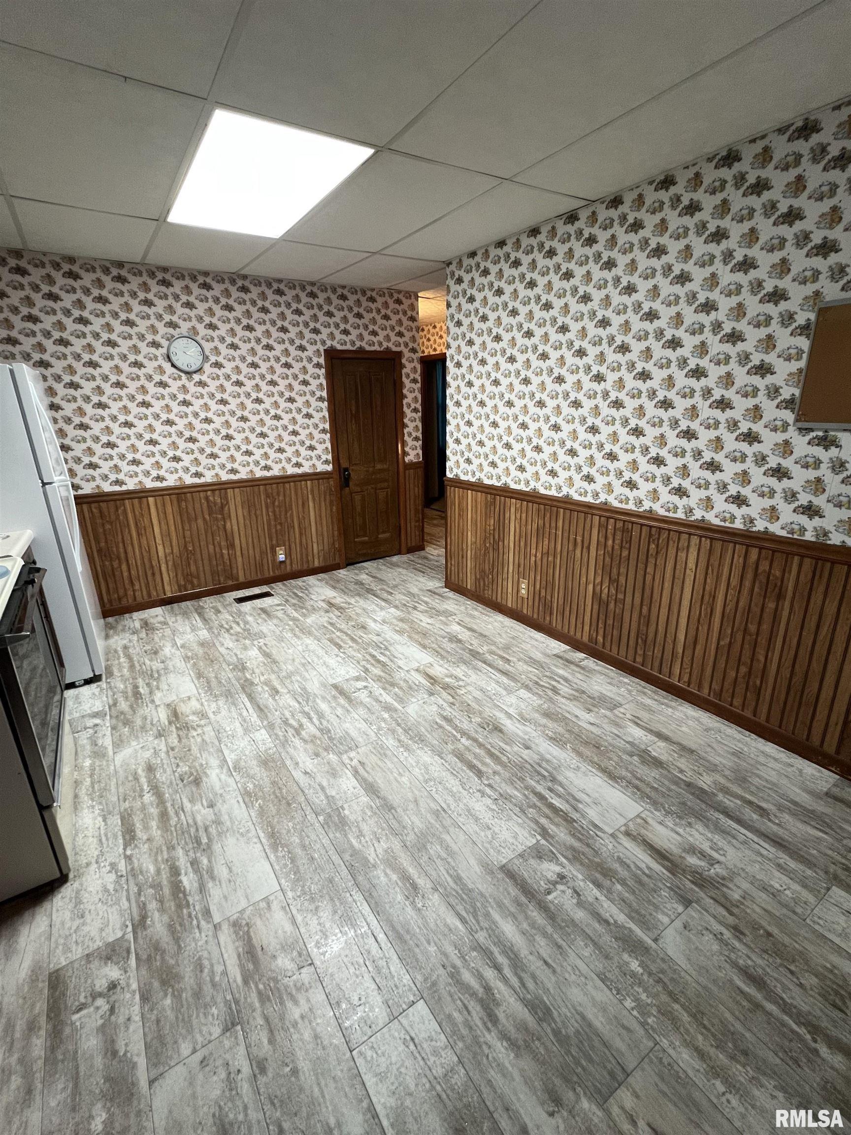 237 E Broadway Street, Astoria, Illinois image 12