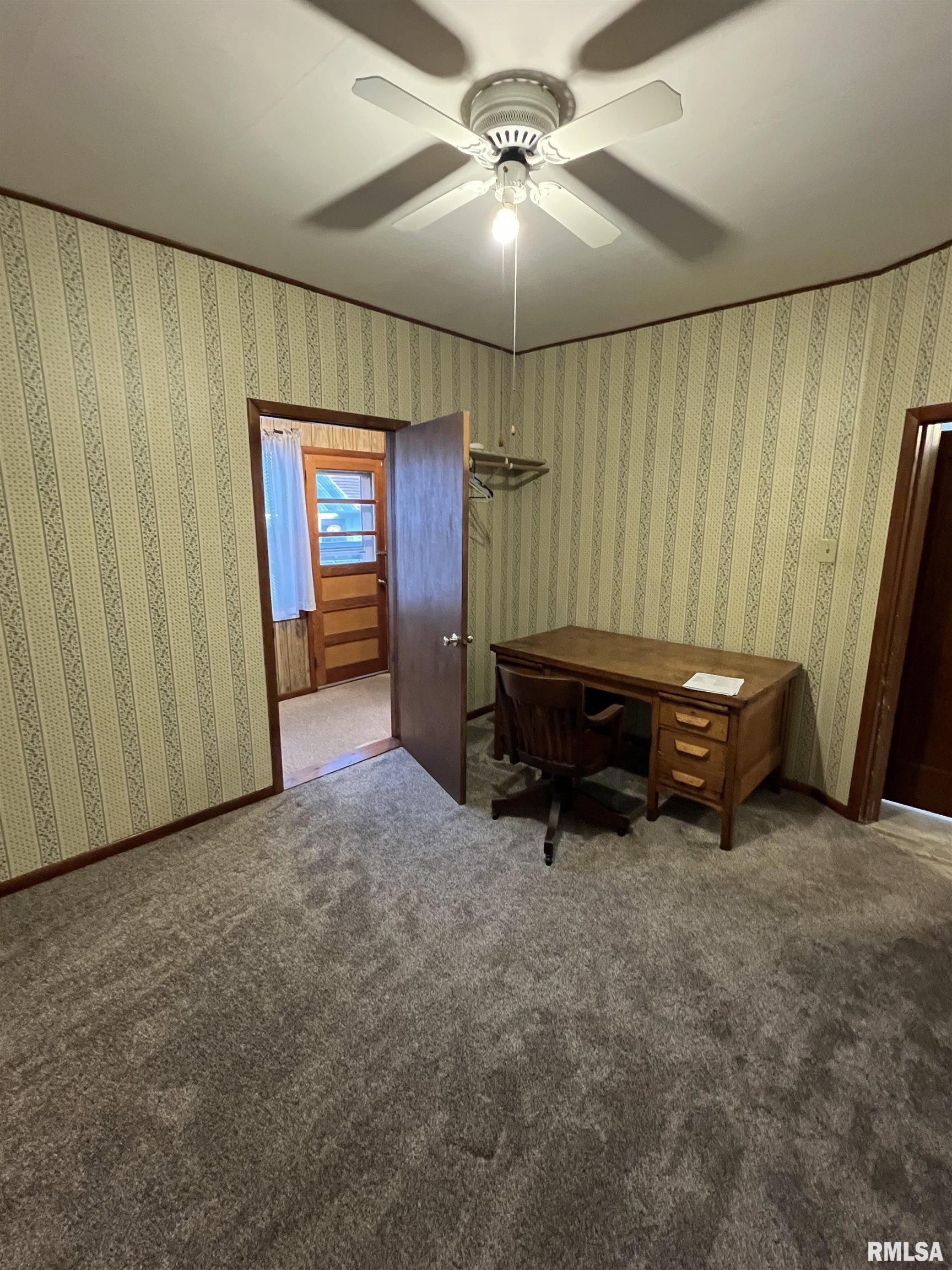 237 E Broadway Street, Astoria, Illinois image 31