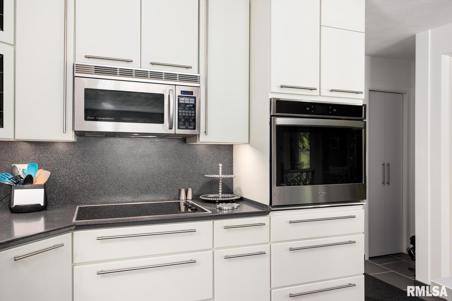 2263 Hollands Grove Road, Washington, Illinois image 13