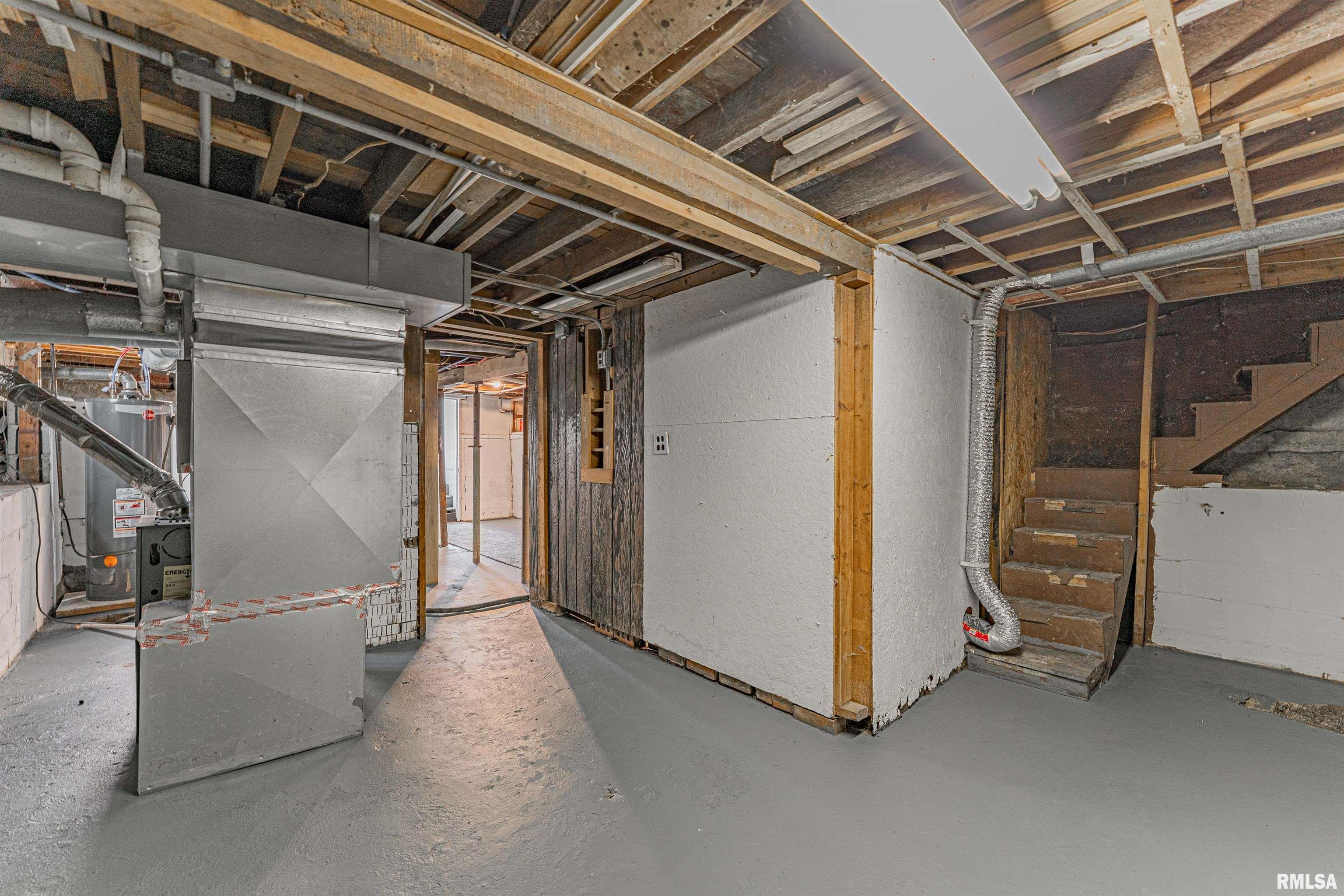 415 N Adams Street, Lincoln, Illinois image 23
